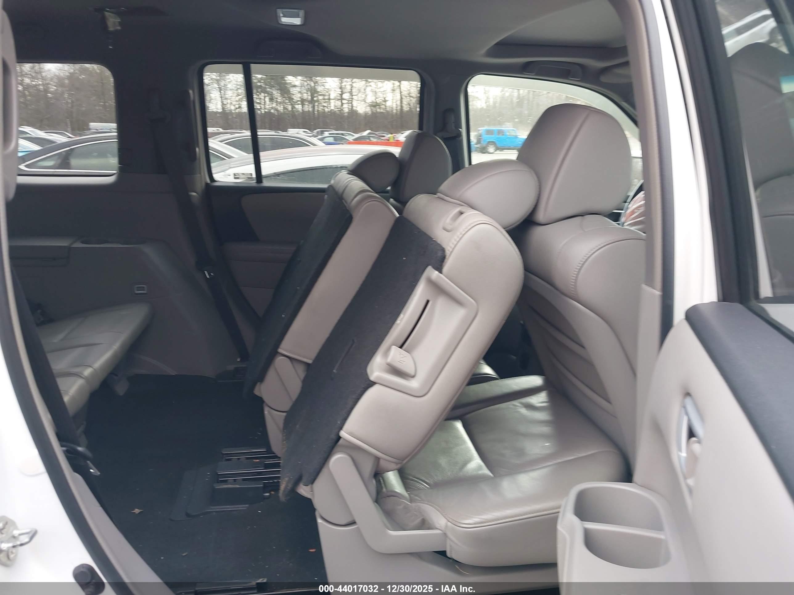 HONDA PILOT image 8