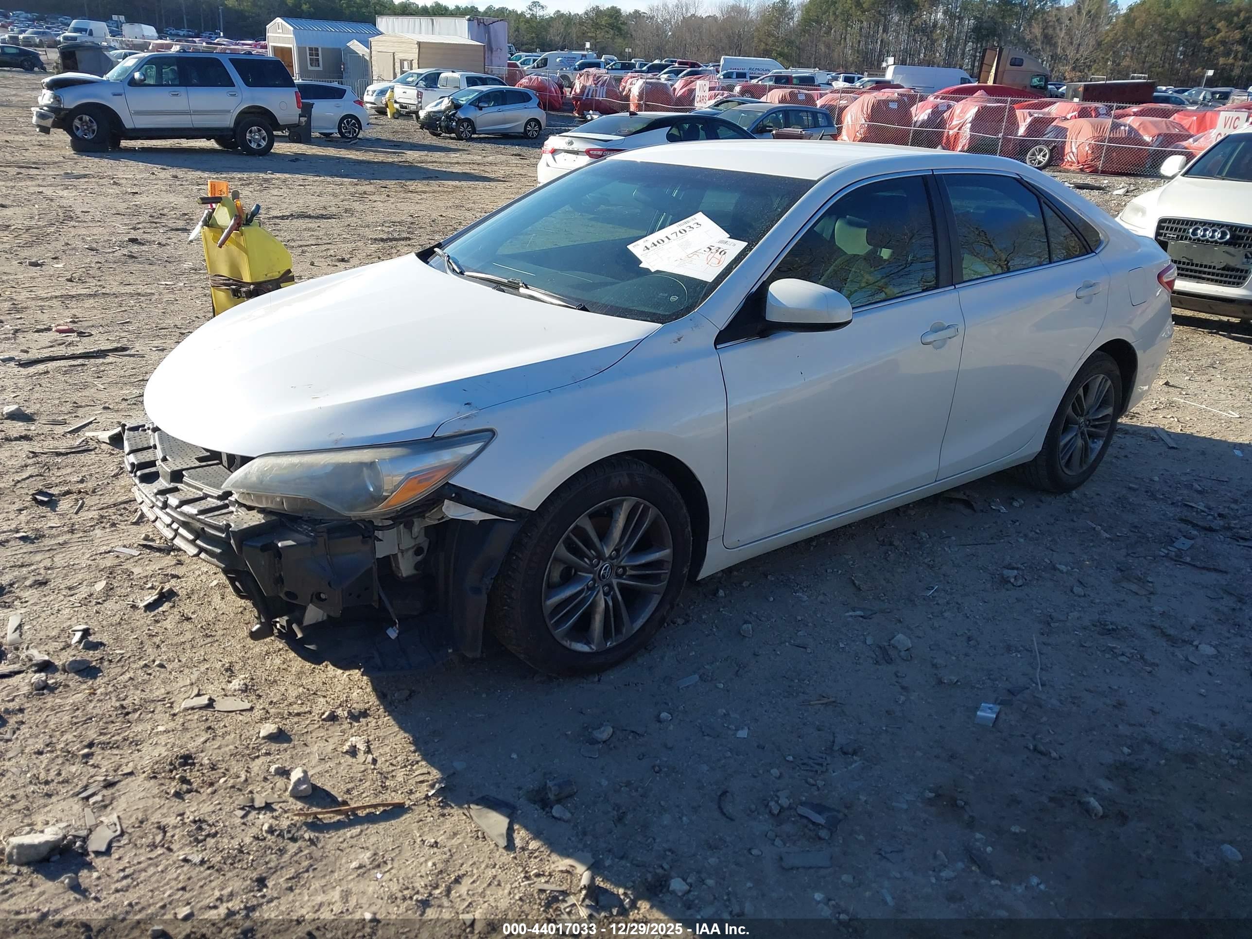 TOYOTA CAMRY image 2