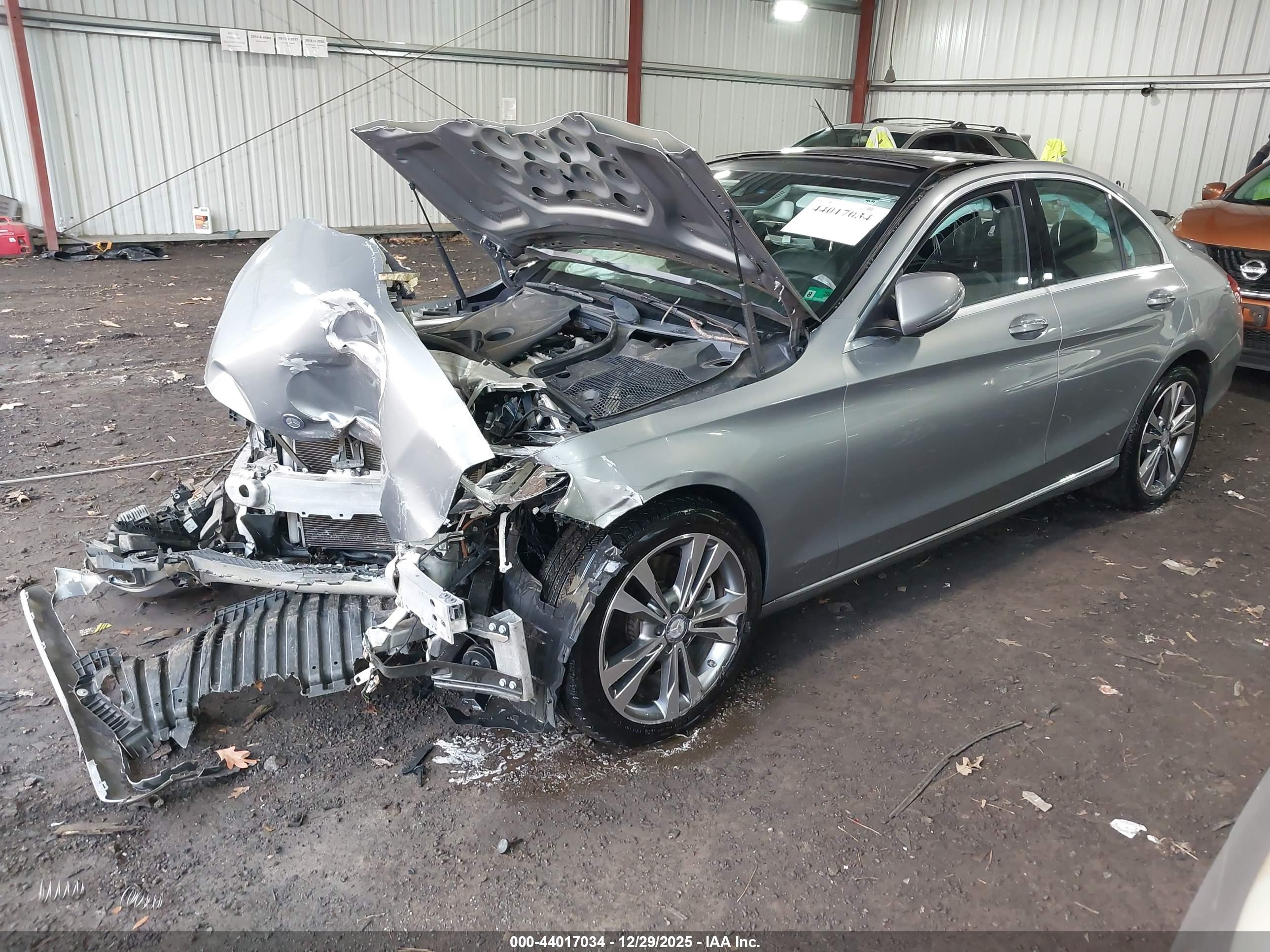 MERCEDES-BENZ C image 2