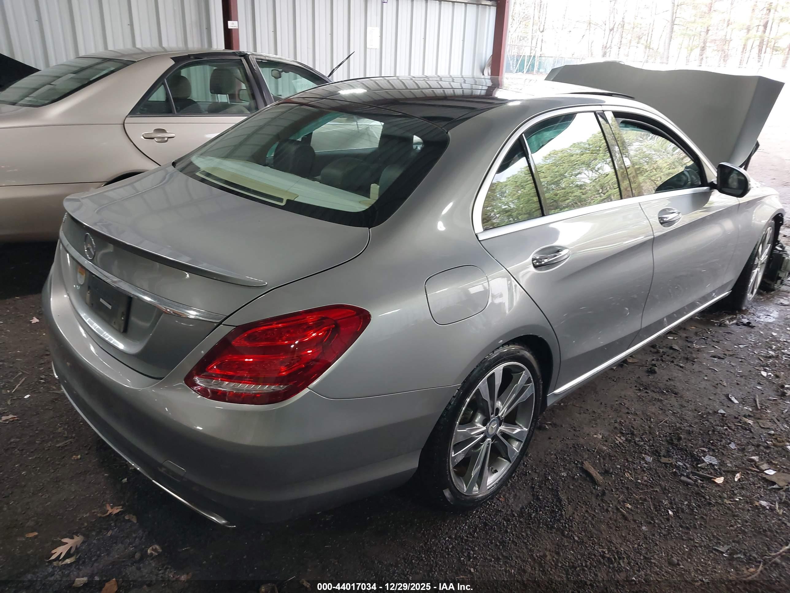 MERCEDES-BENZ C image 4
