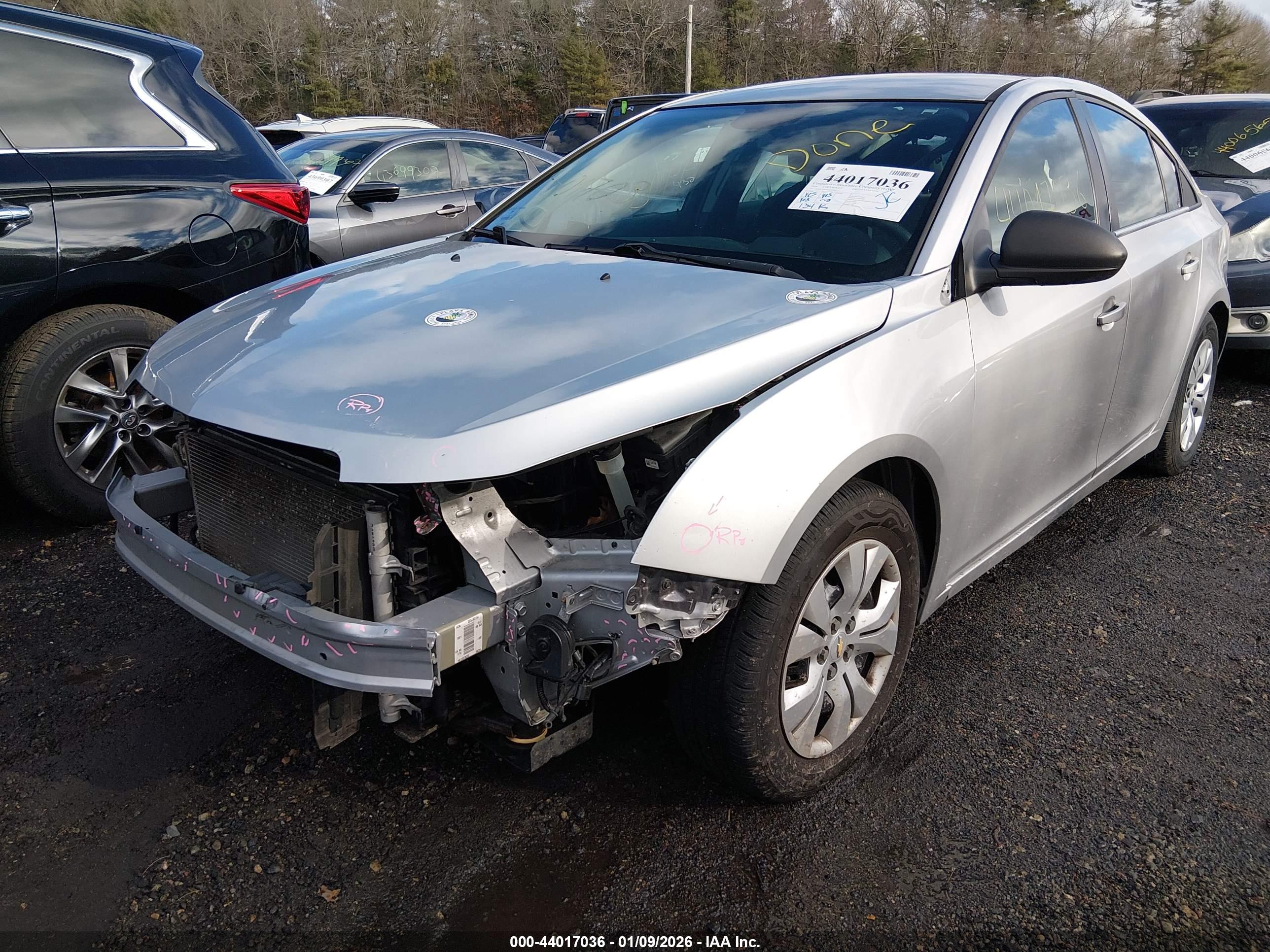 CHEVROLET CRUZE image 2