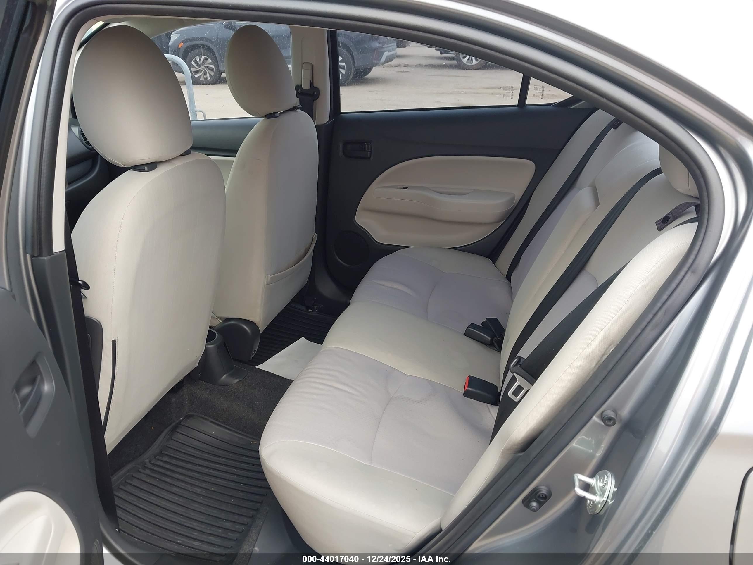 MITSUBISHI MIRAGE image 8