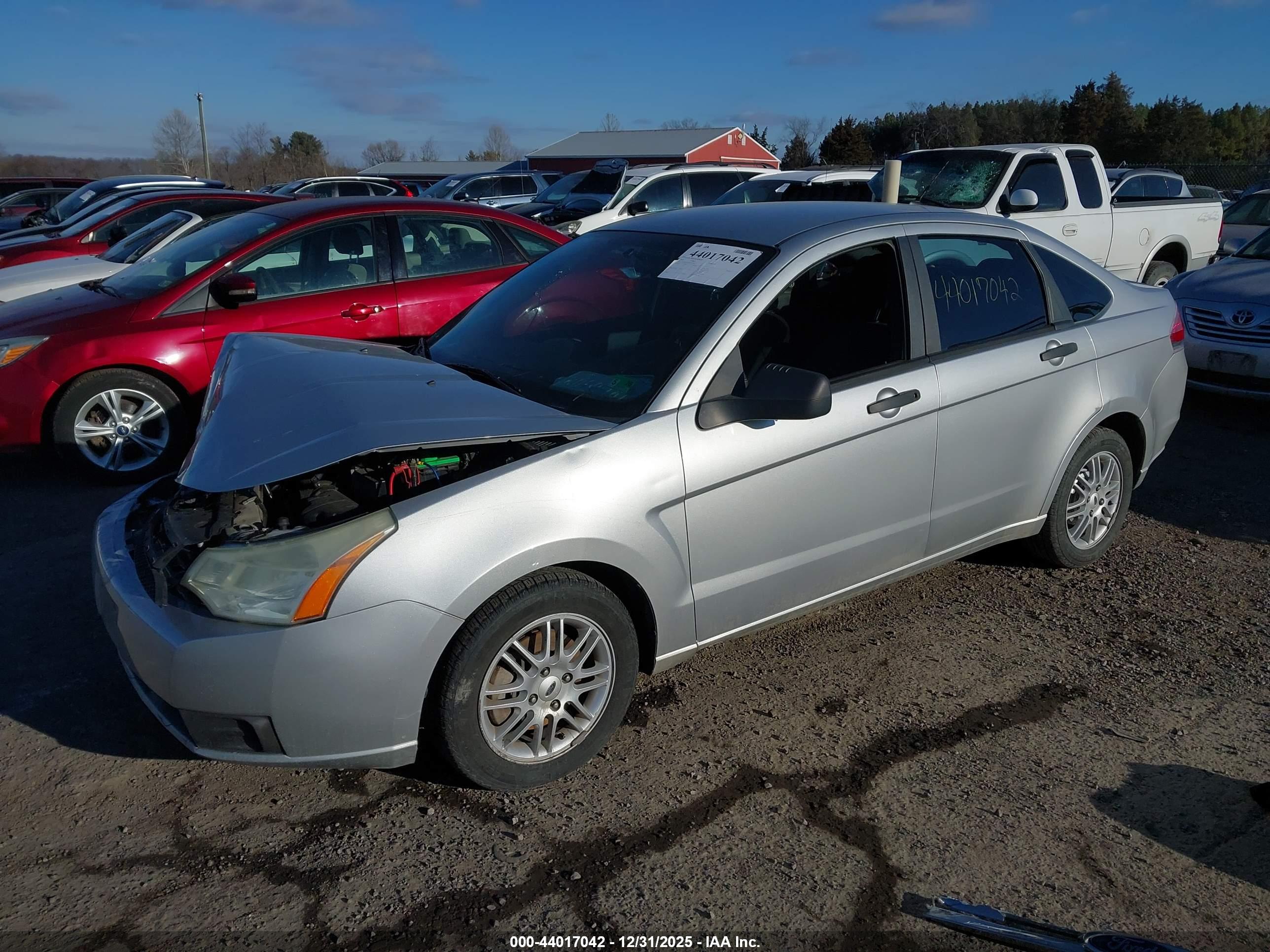 FORD FOCUS image 2