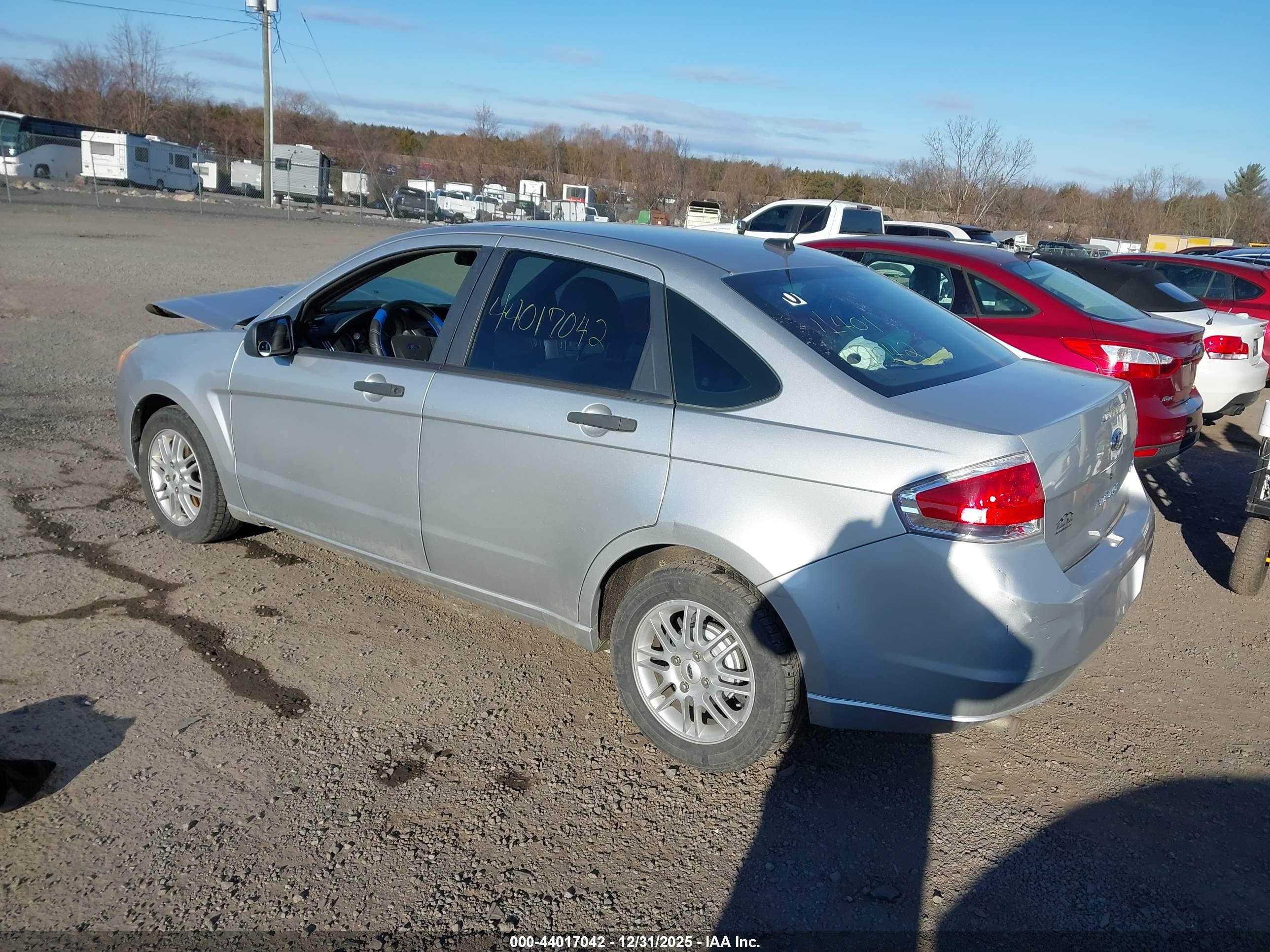 FORD FOCUS image 3