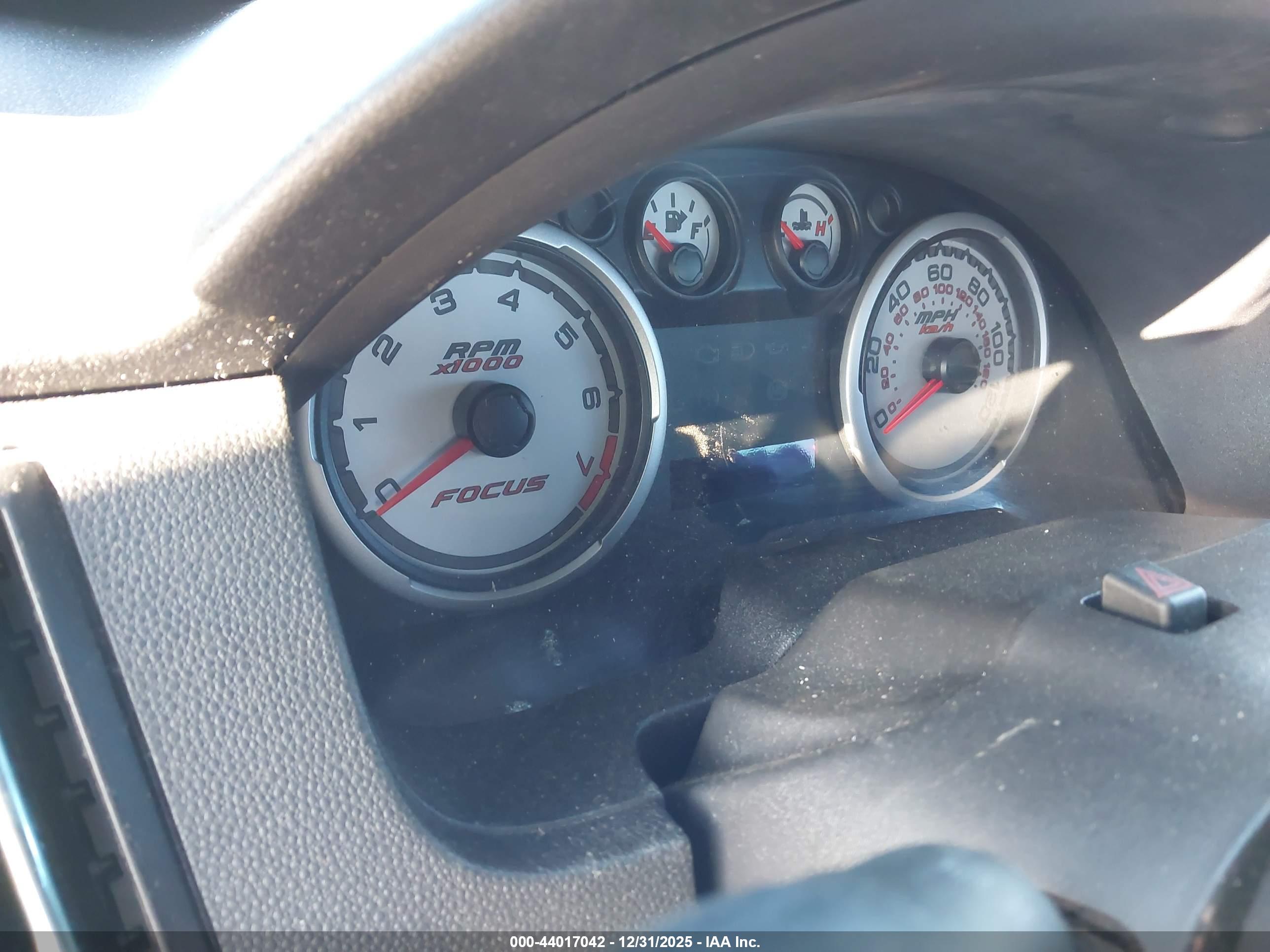 FORD FOCUS image 7