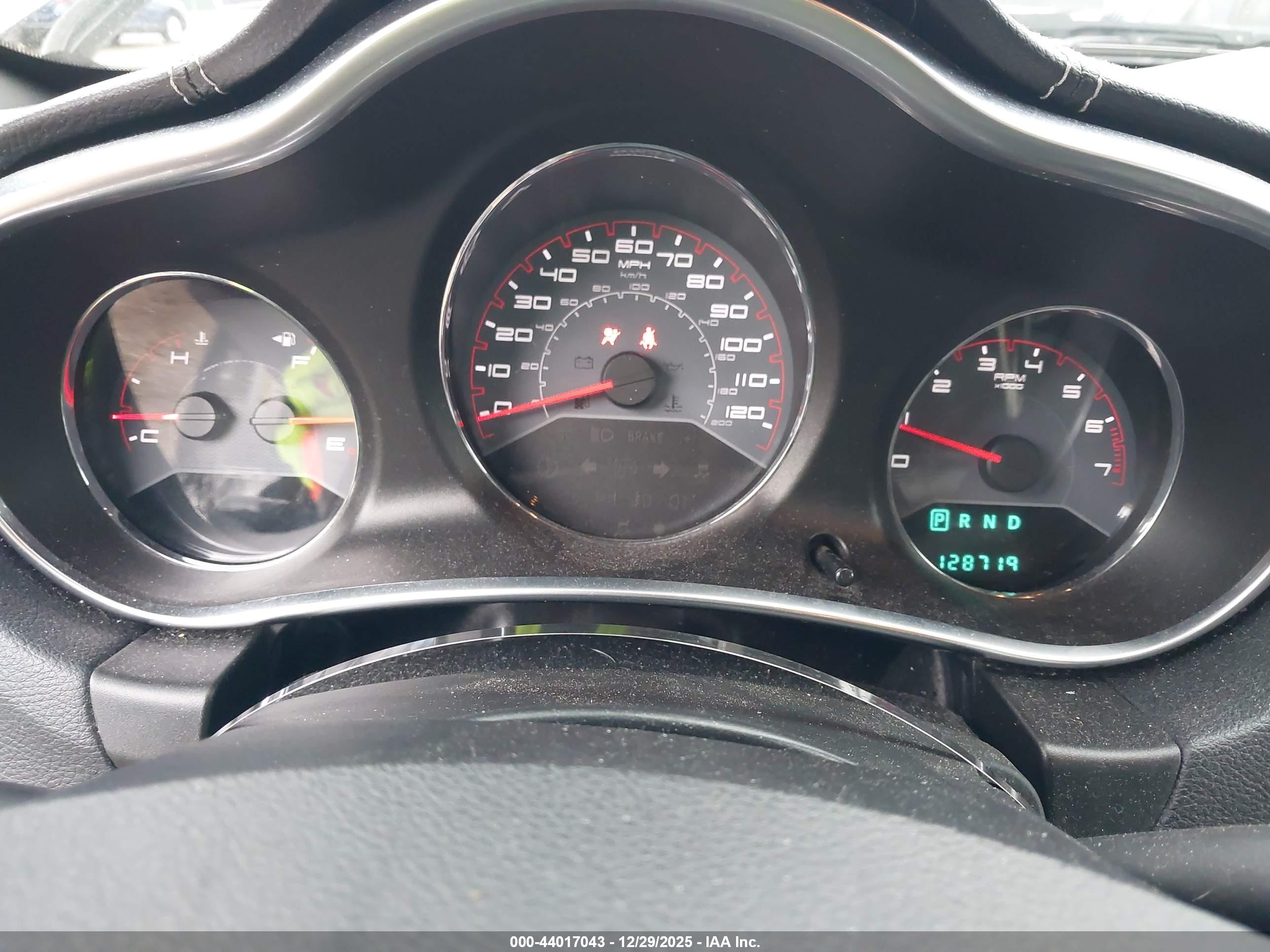 DODGE AVENGER image 7