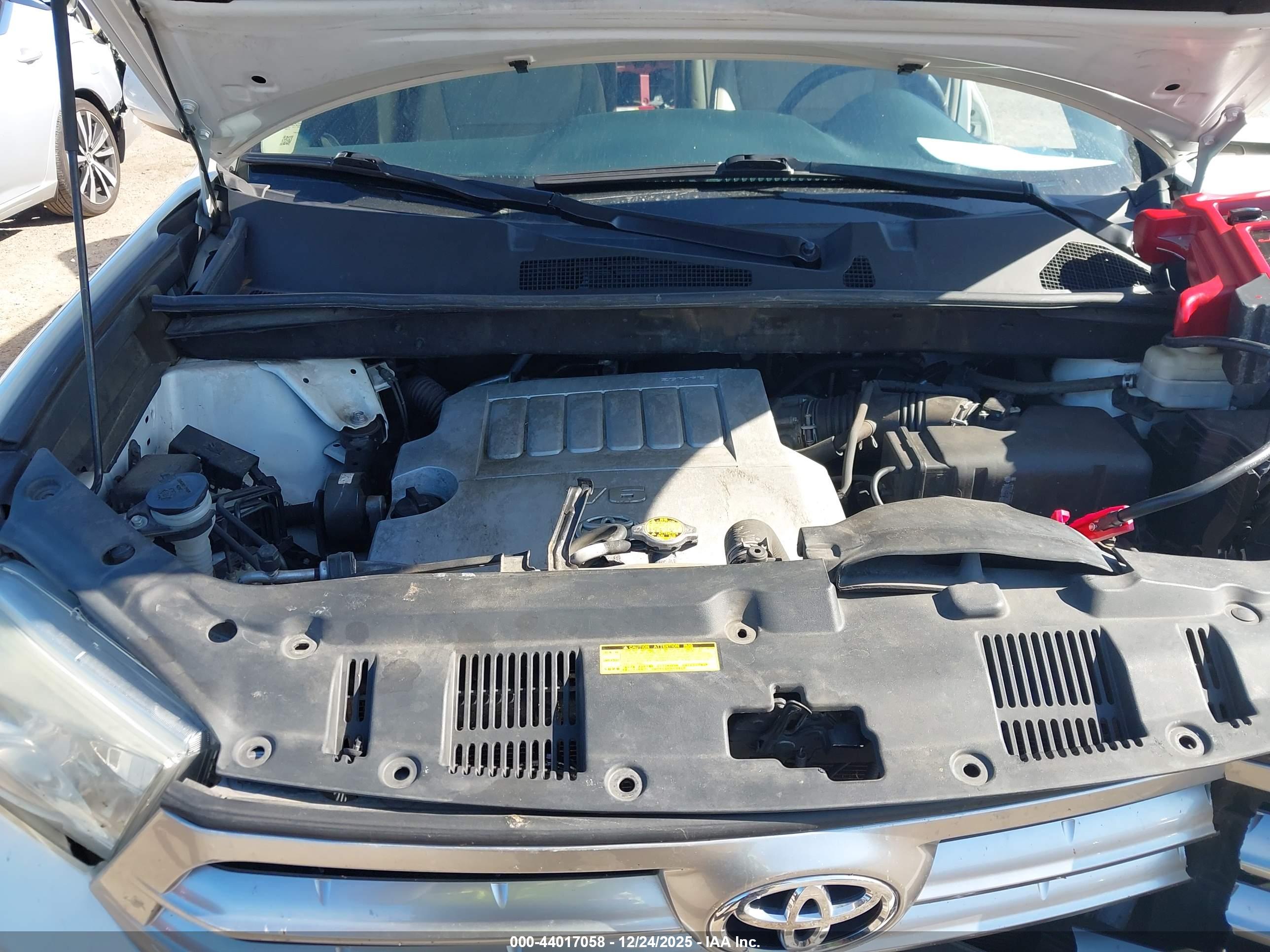 TOYOTA HIGHLANDER image 10