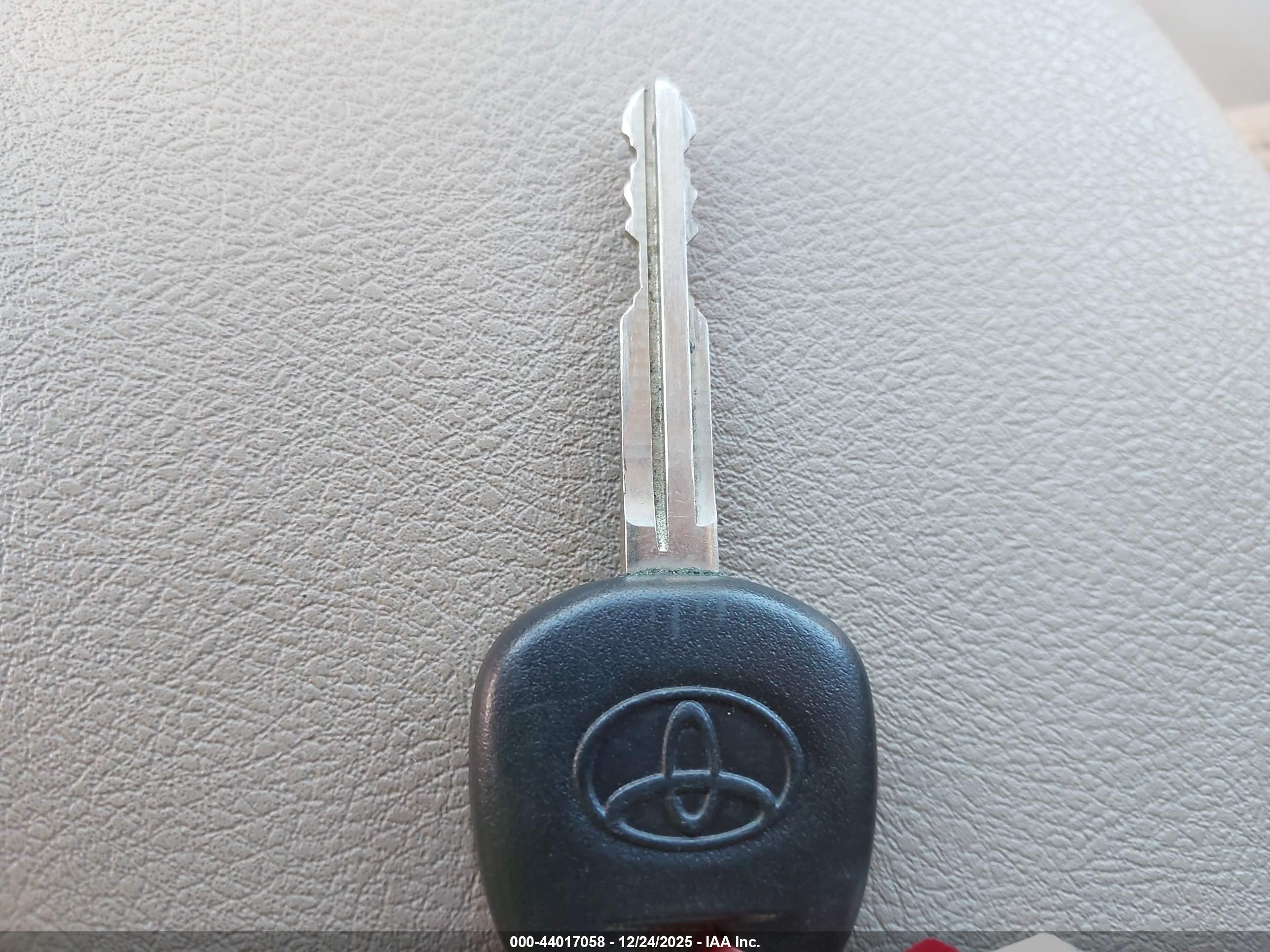 TOYOTA HIGHLANDER image 11
