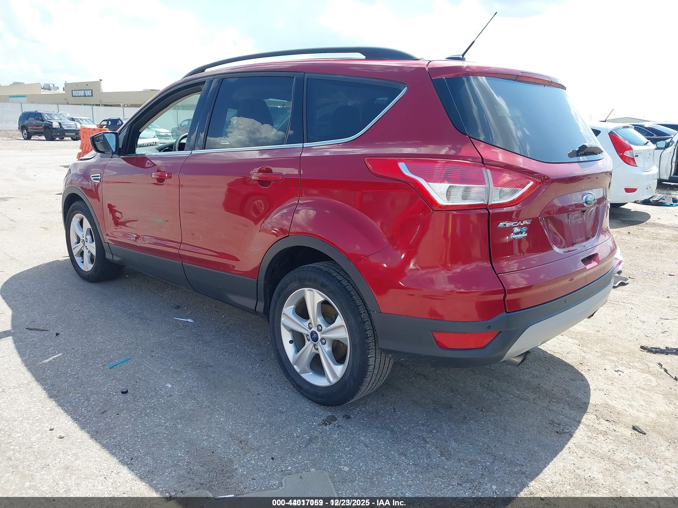 FORD ESCAPE image 3