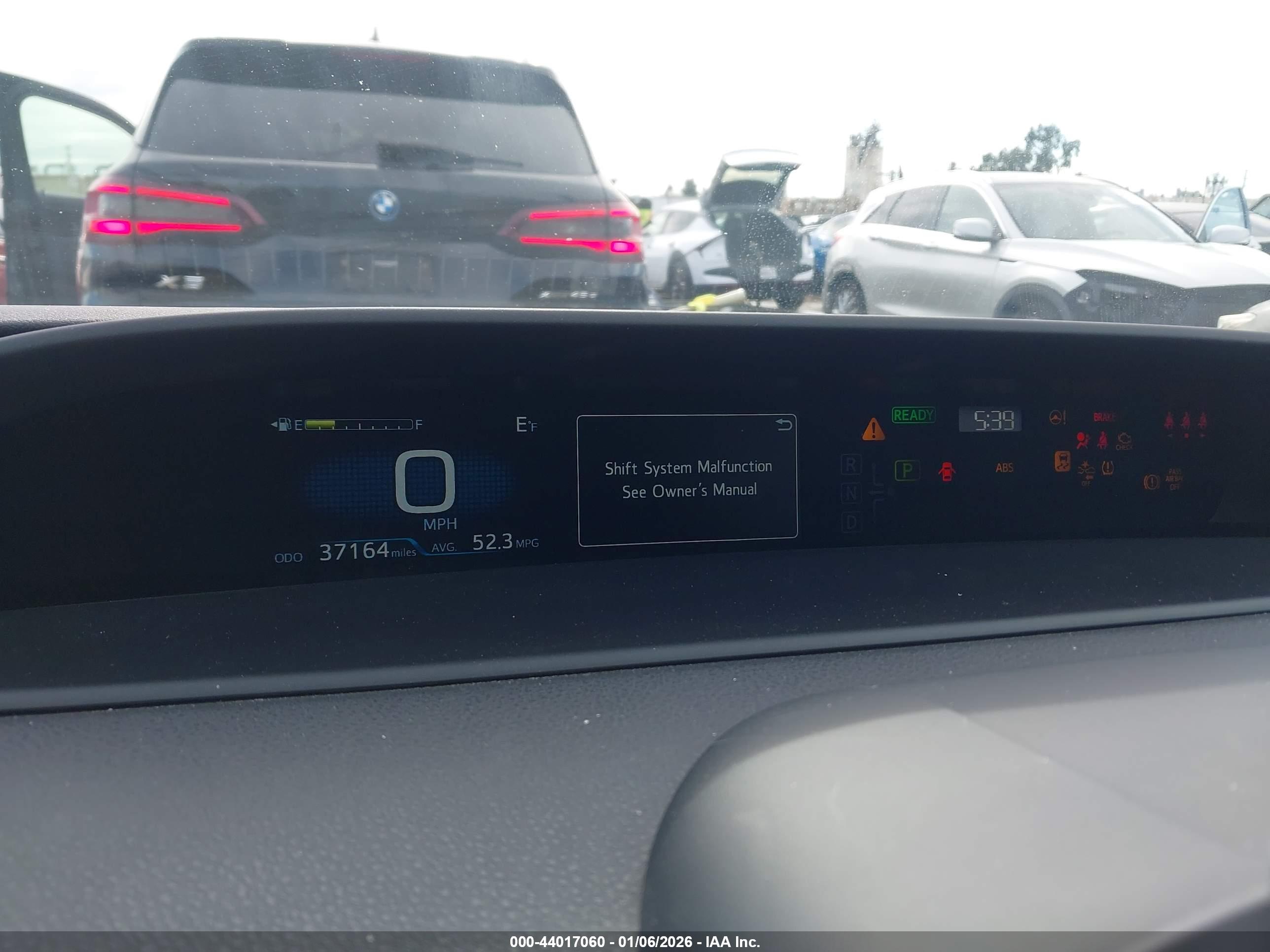 TOYOTA PRIUS image 7