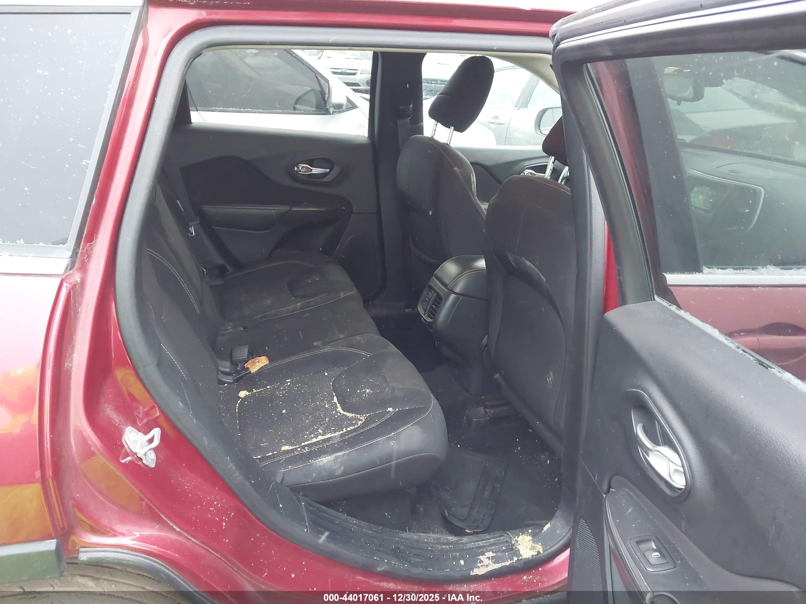 JEEP CHEROKEE image 8