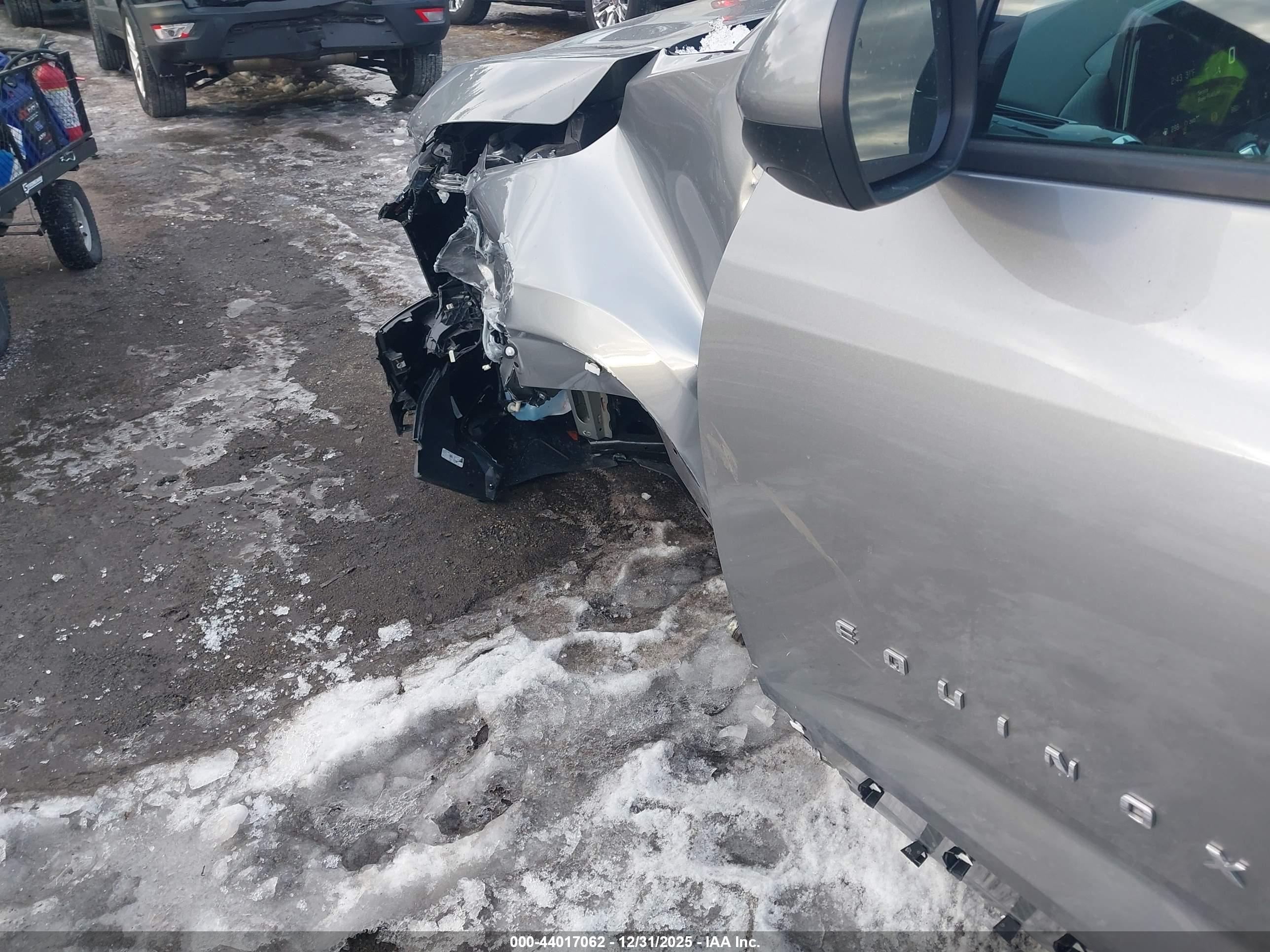 CHEVROLET EQUINOX image 6