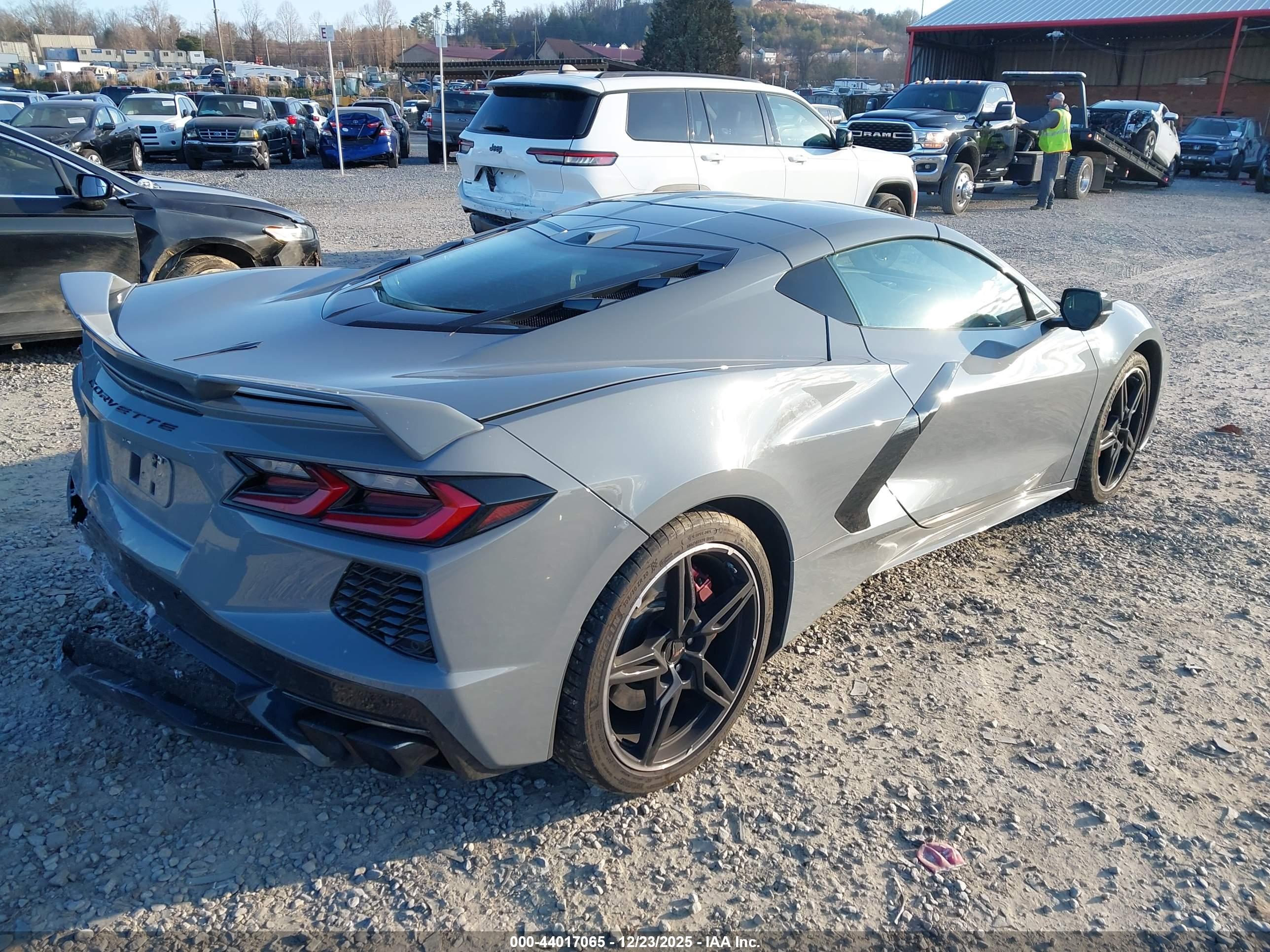 CHEVROLET CORVETTE image 4