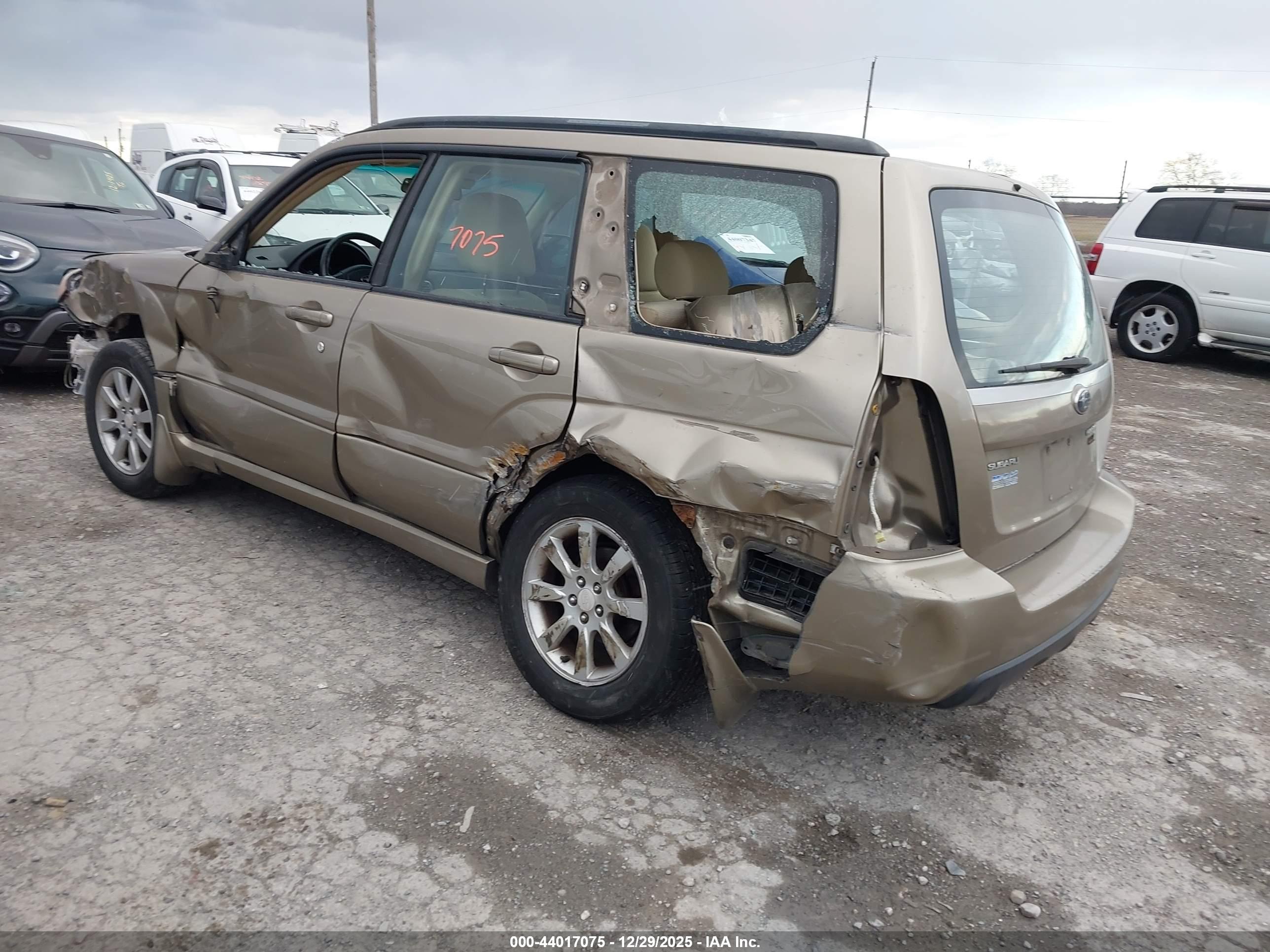 SUBARU FORESTER image 3
