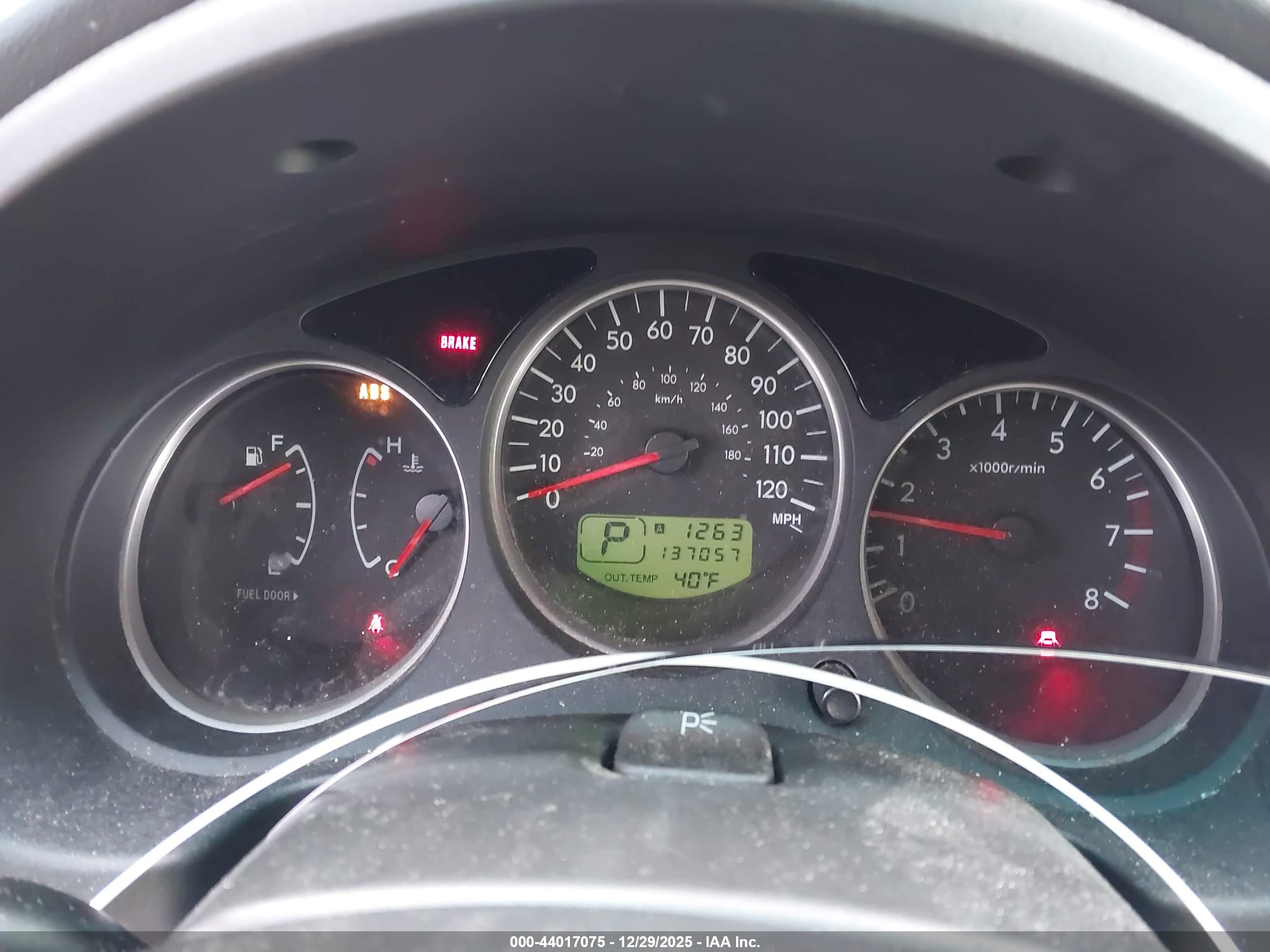 SUBARU FORESTER image 7