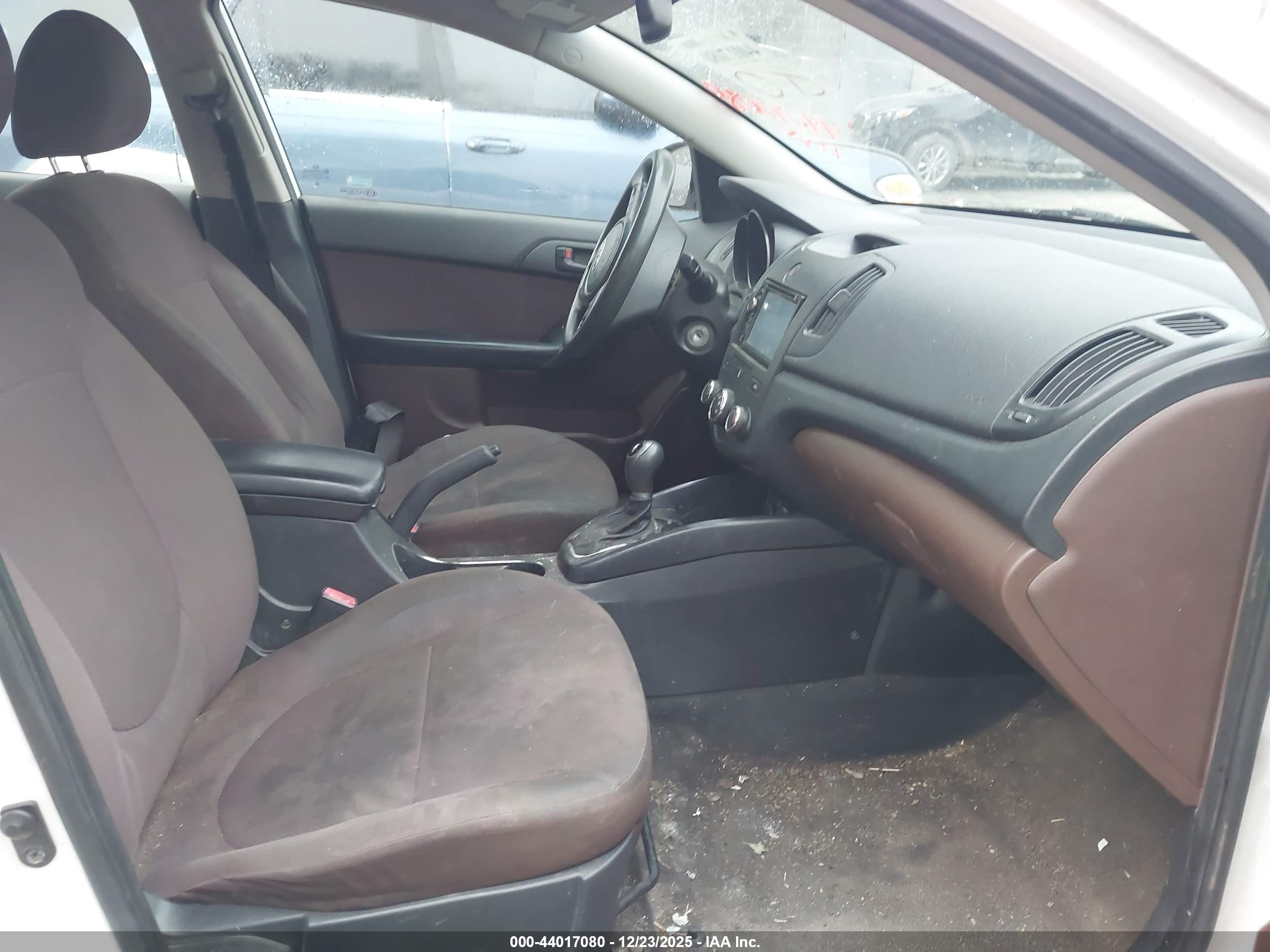 KIA FORTE image 5
