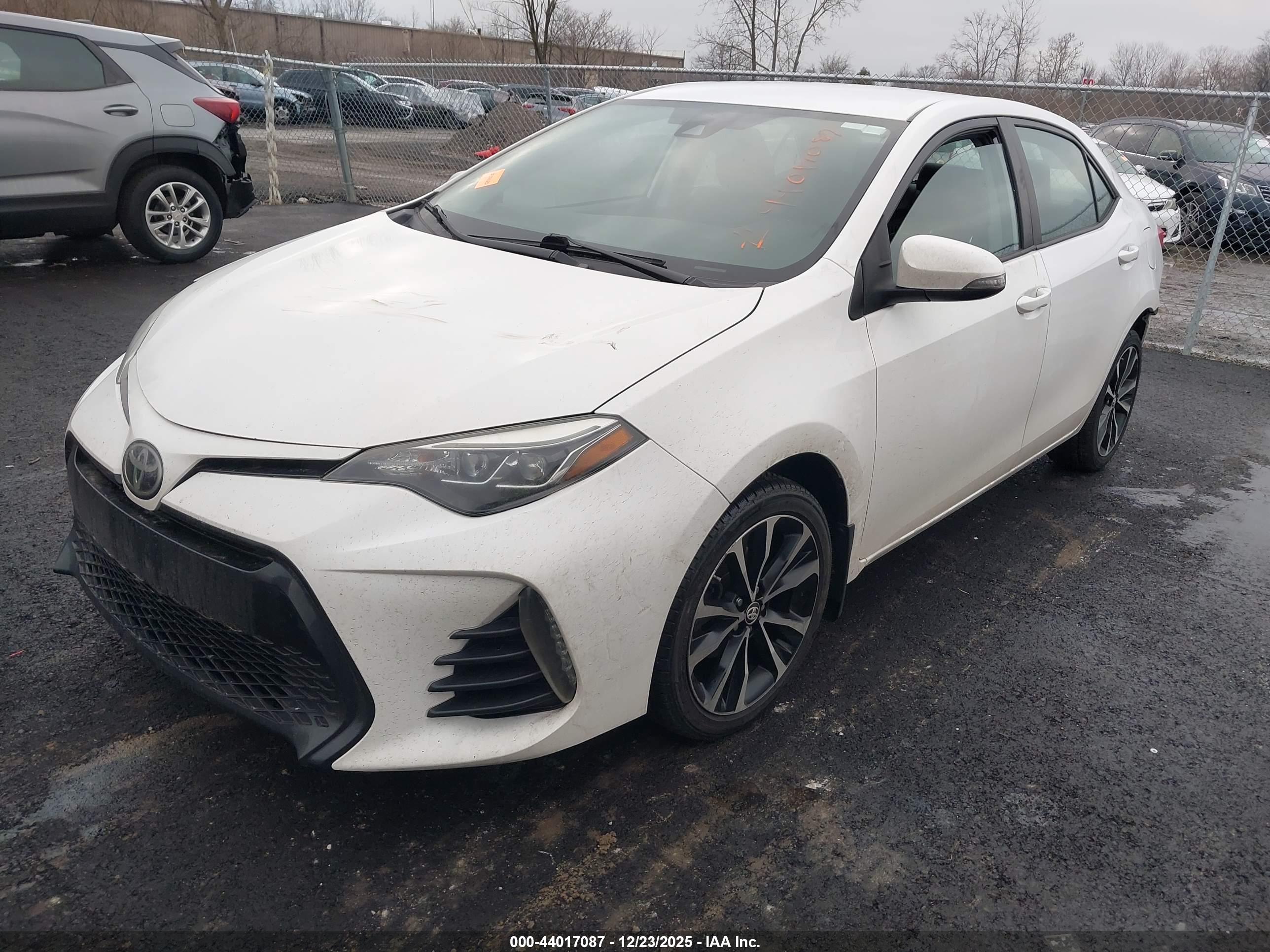 TOYOTA COROLLA image 2