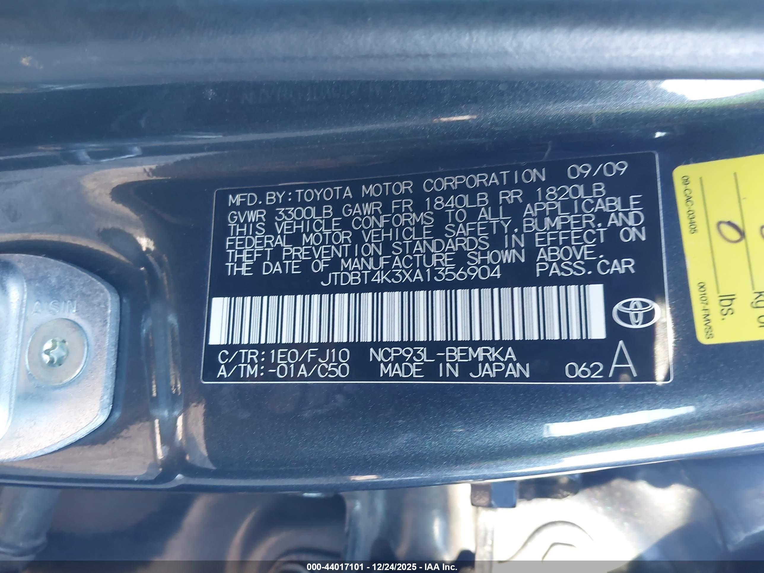 TOYOTA YARIS image 9