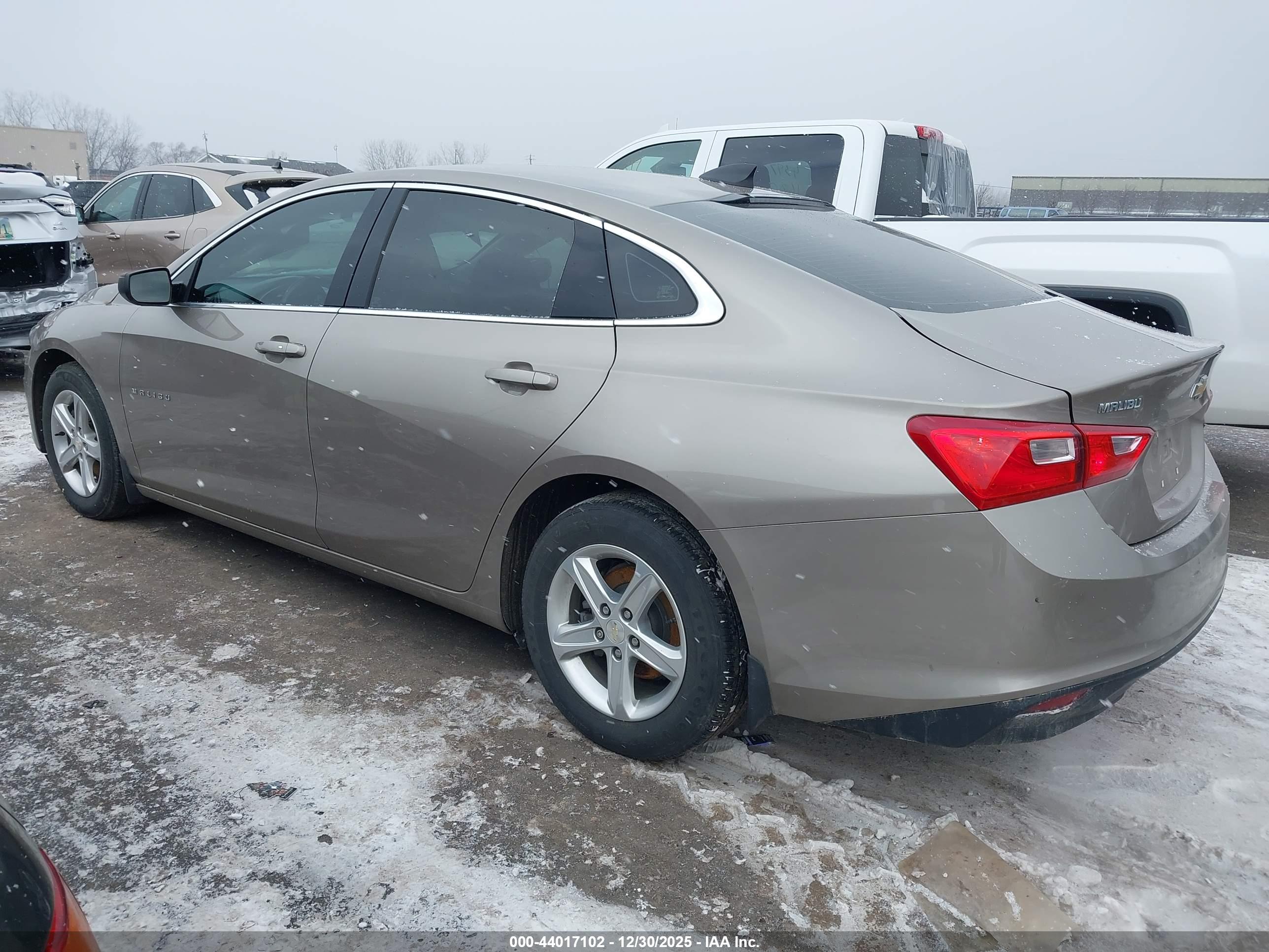CHEVROLET MALIBU image 3