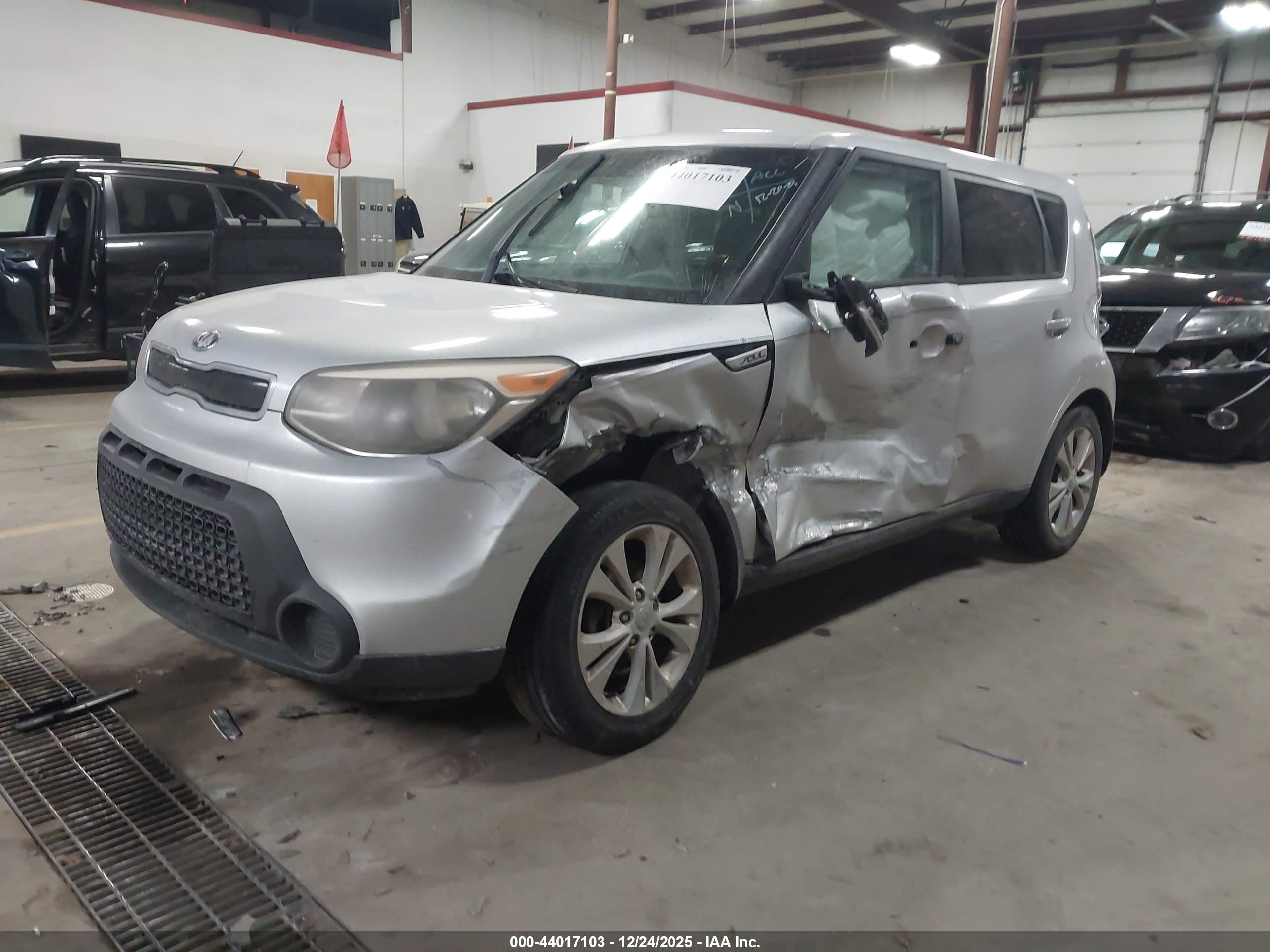 KIA SOUL image 2