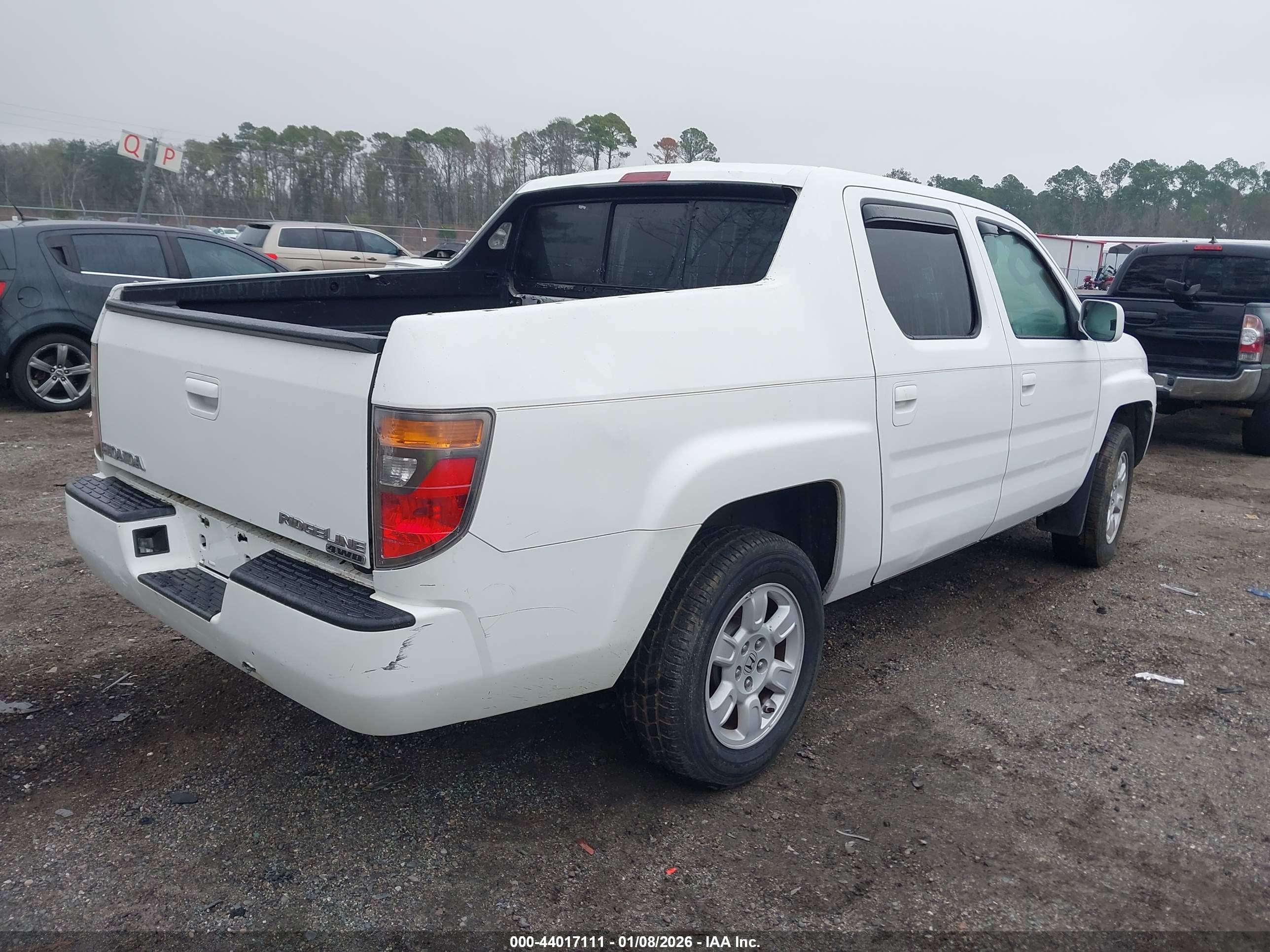 HONDA RIDGELINE image 4