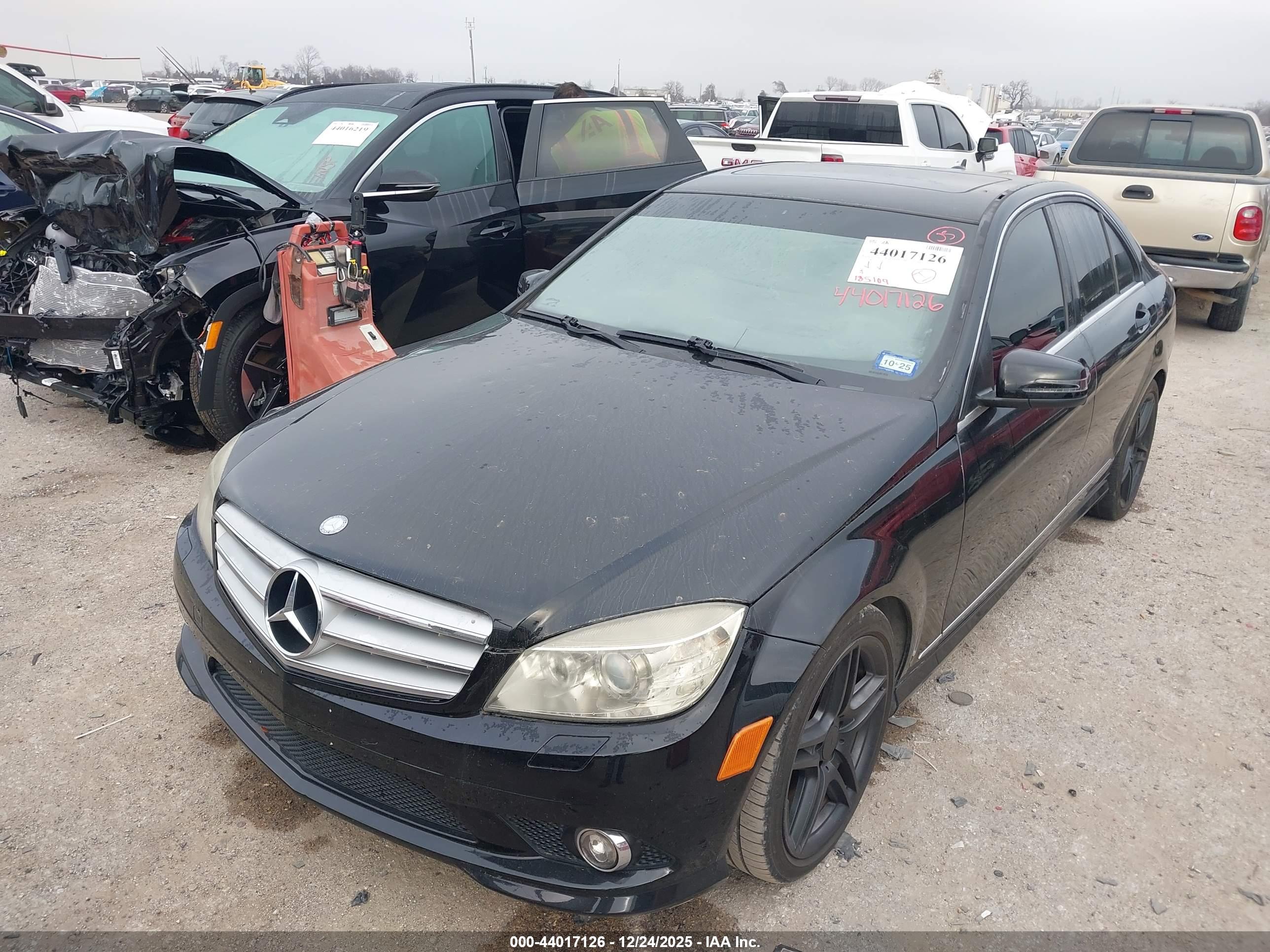 MERCEDES-BENZ C image 2