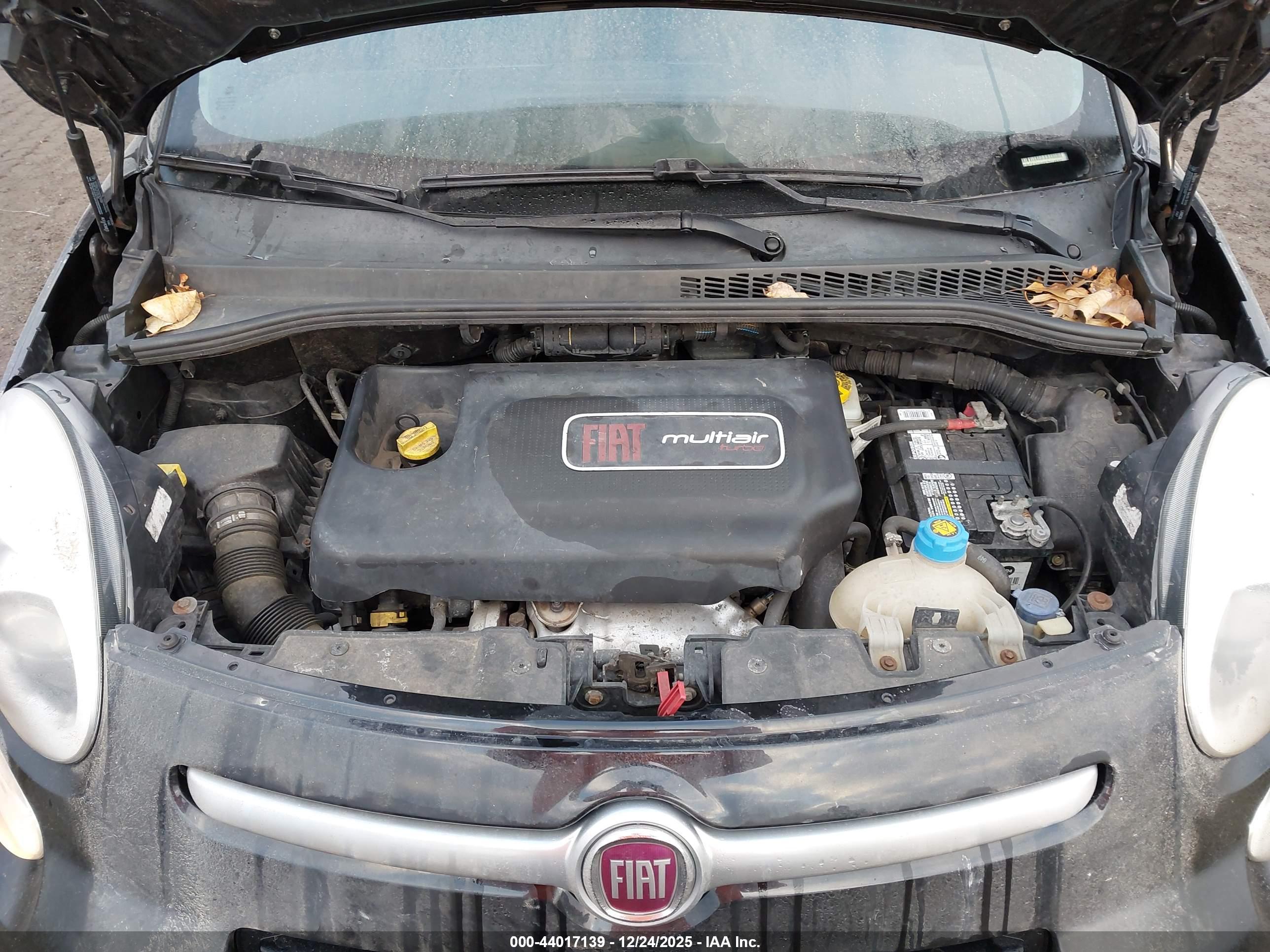 FIAT 500L image 10