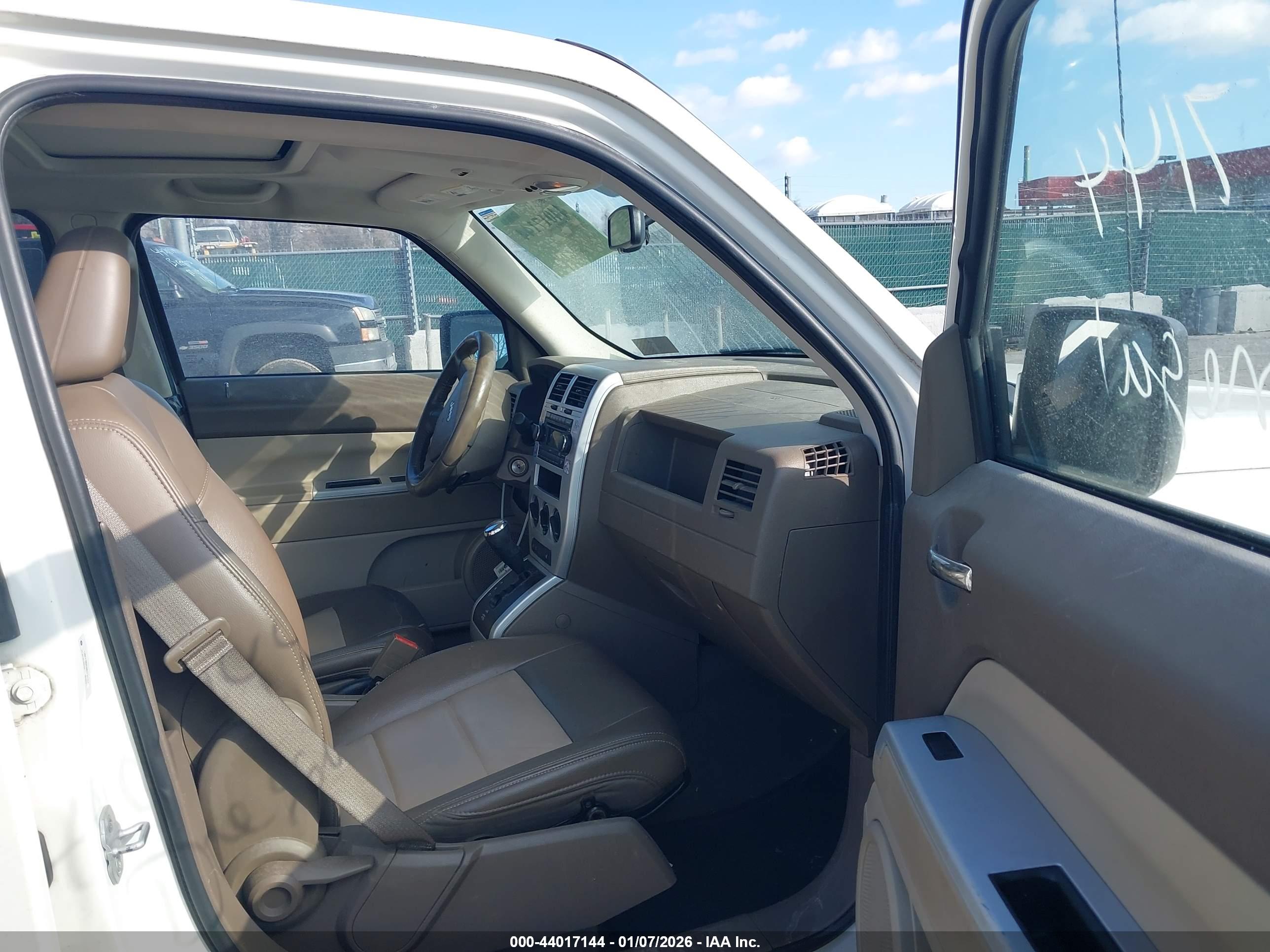 JEEP PATRIOT image 5