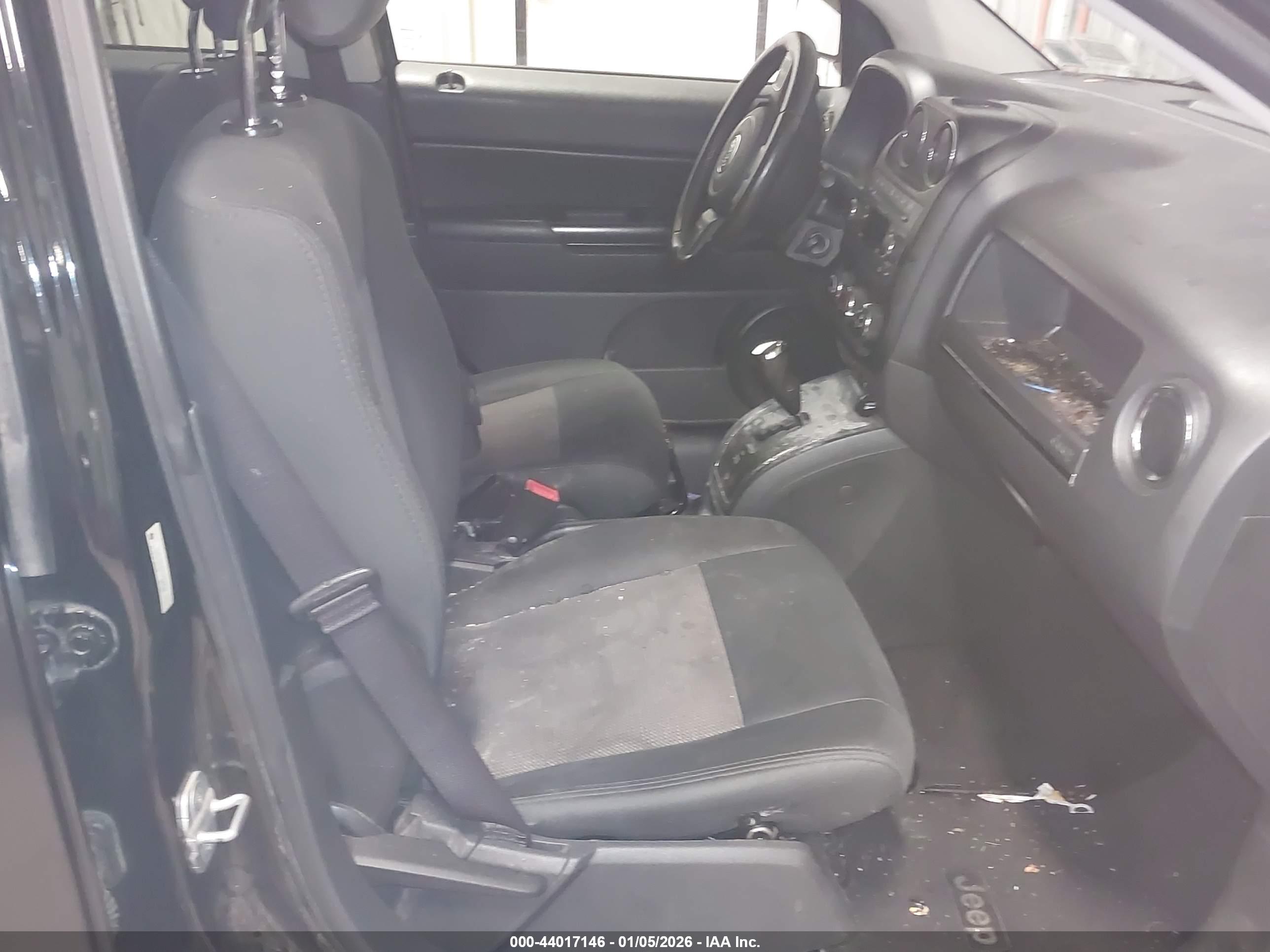 JEEP COMPASS image 5