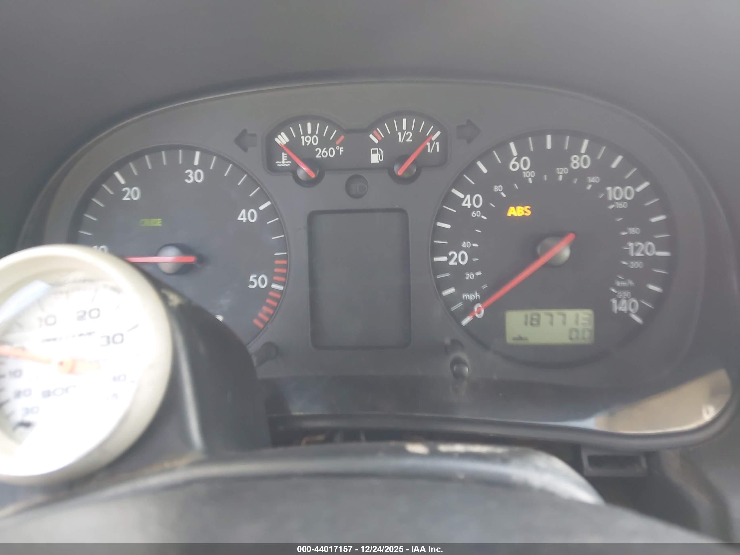 VOLKSWAGEN JETTA image 7