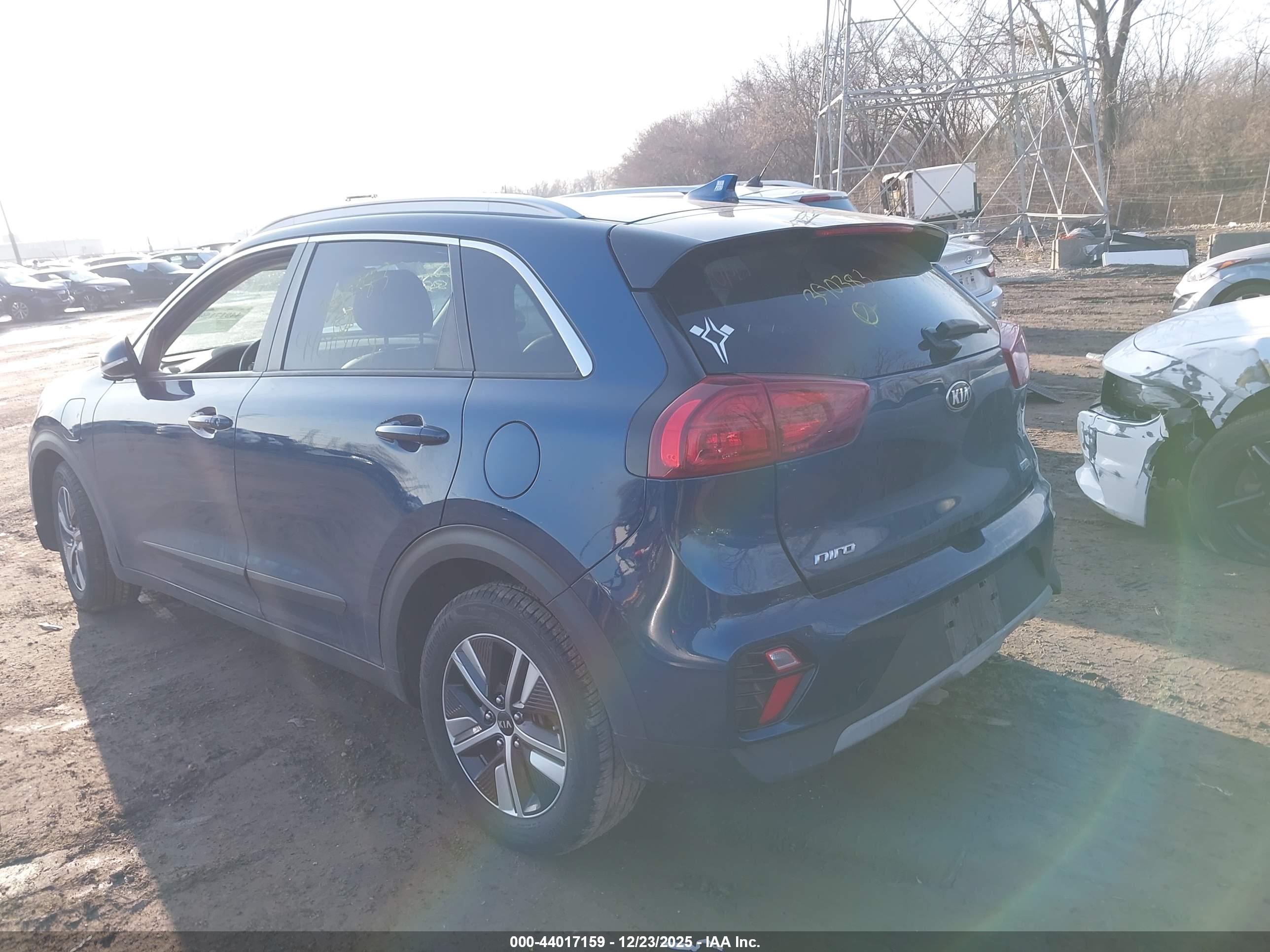 KIA NIRO image 3
