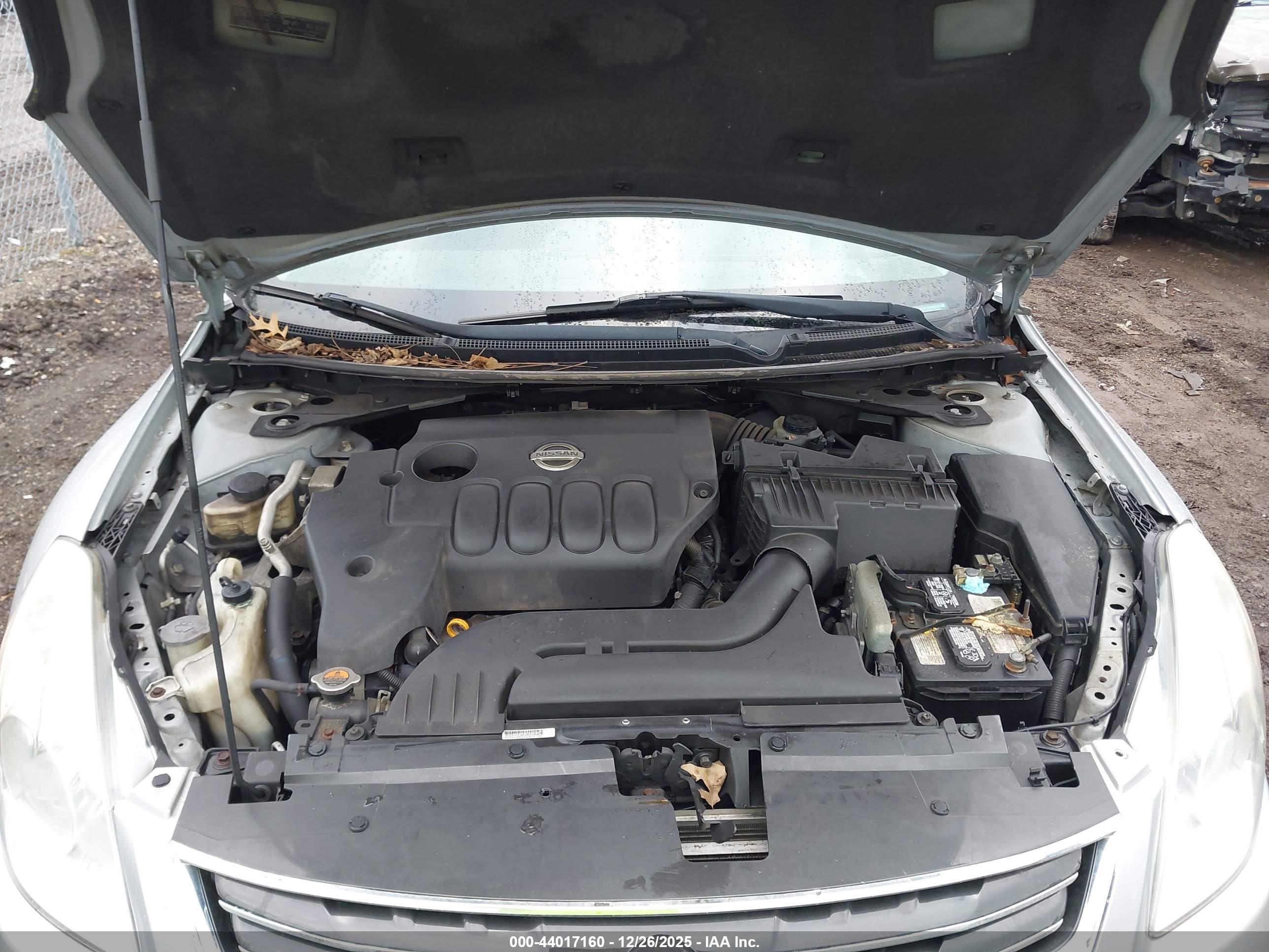 NISSAN ALTIMA image 10