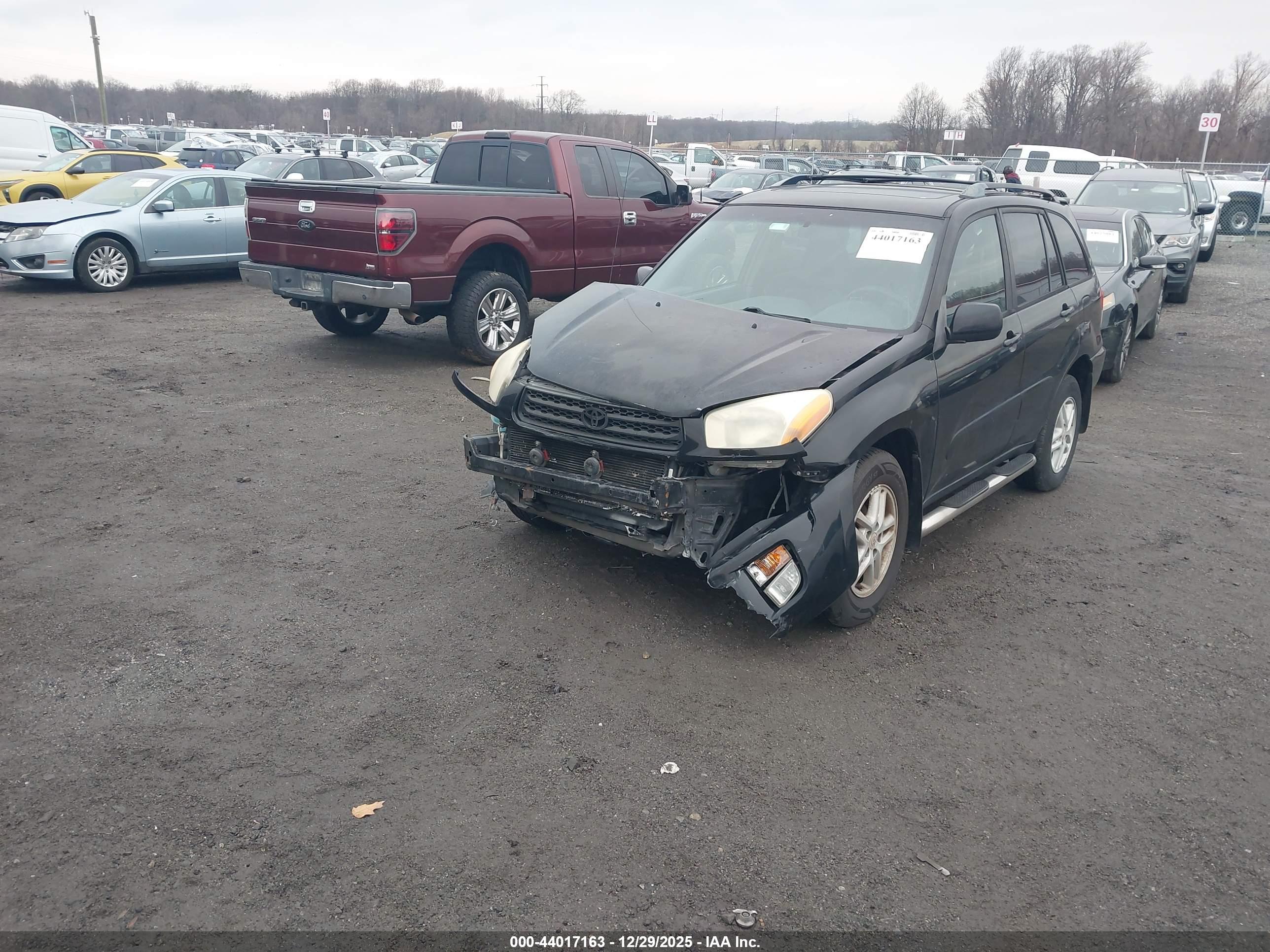 TOYOTA RAV4 image 2