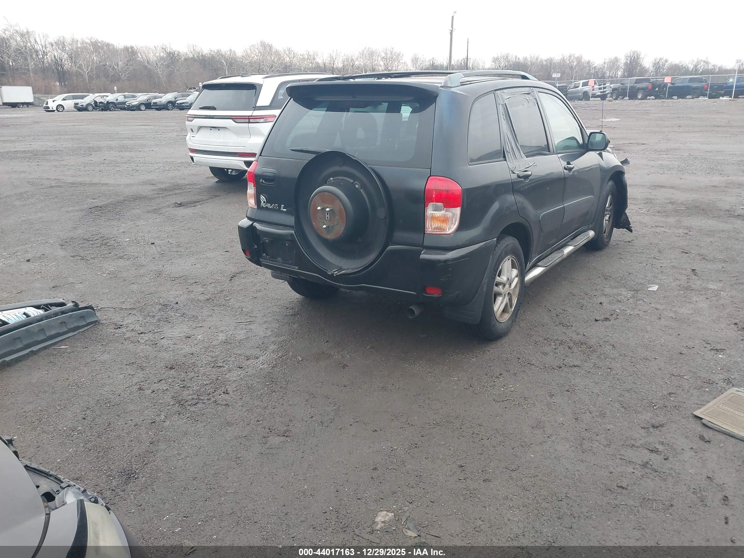 TOYOTA RAV4 image 4