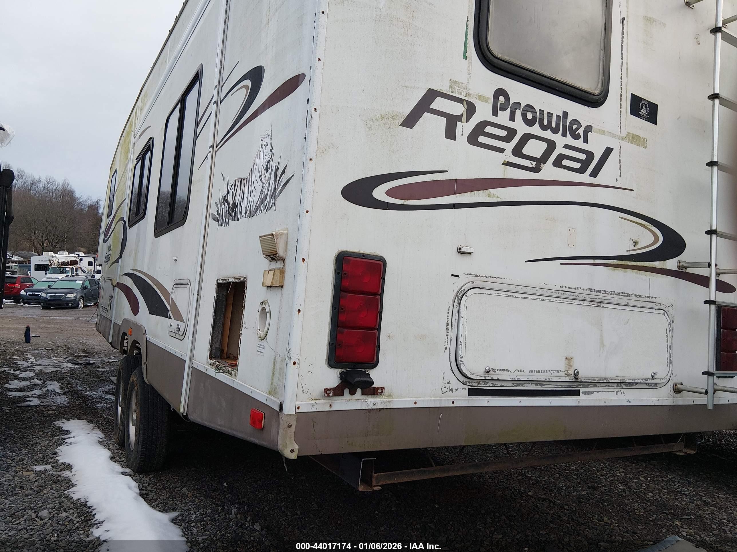 PROWLER REGAL image 3