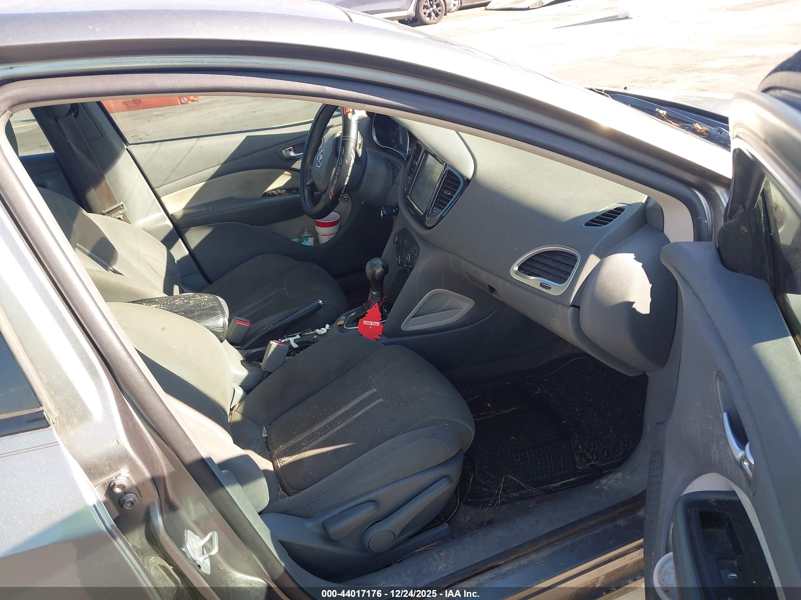 DODGE DART image 5