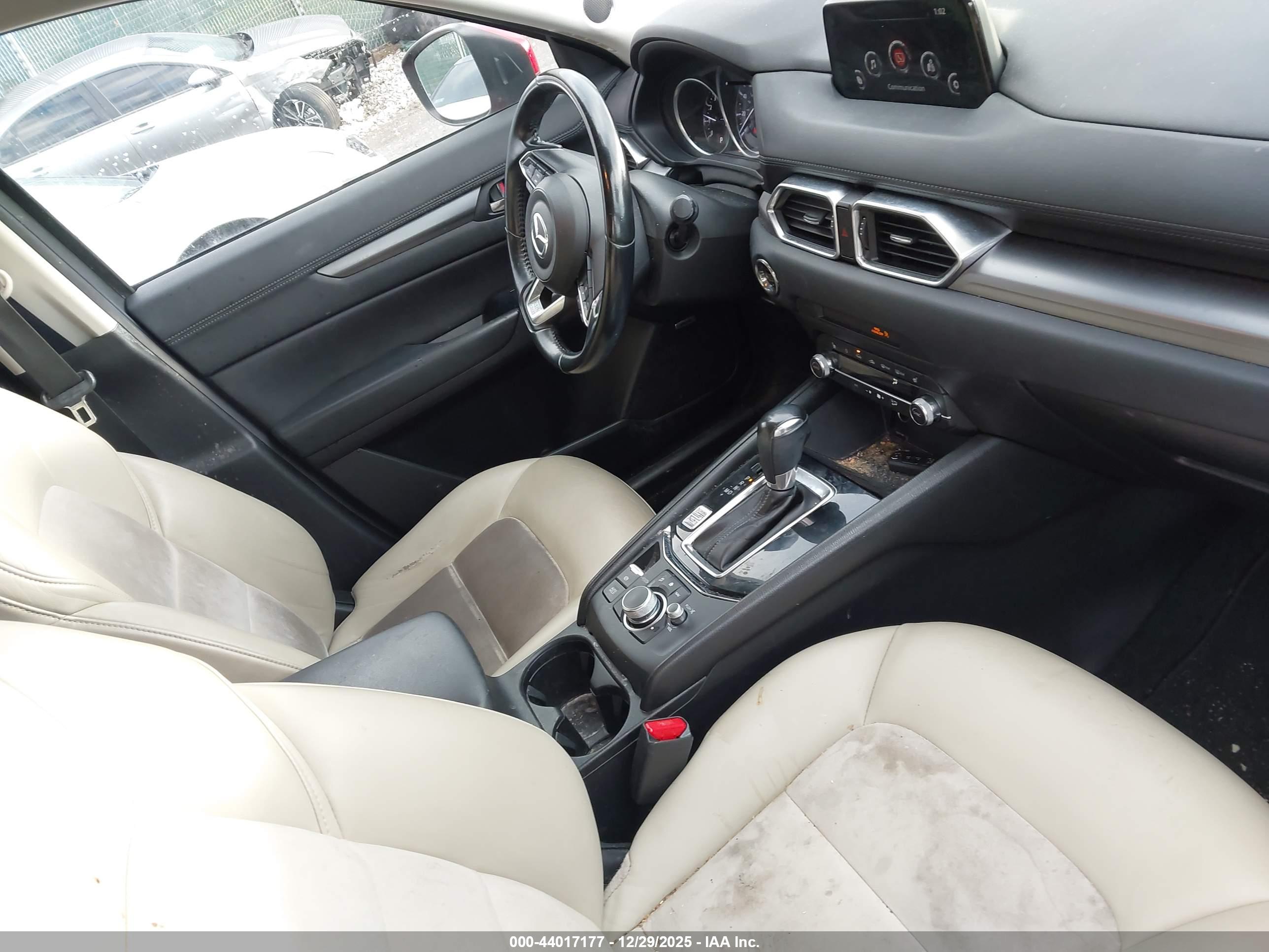 MAZDA CX-5 image 5