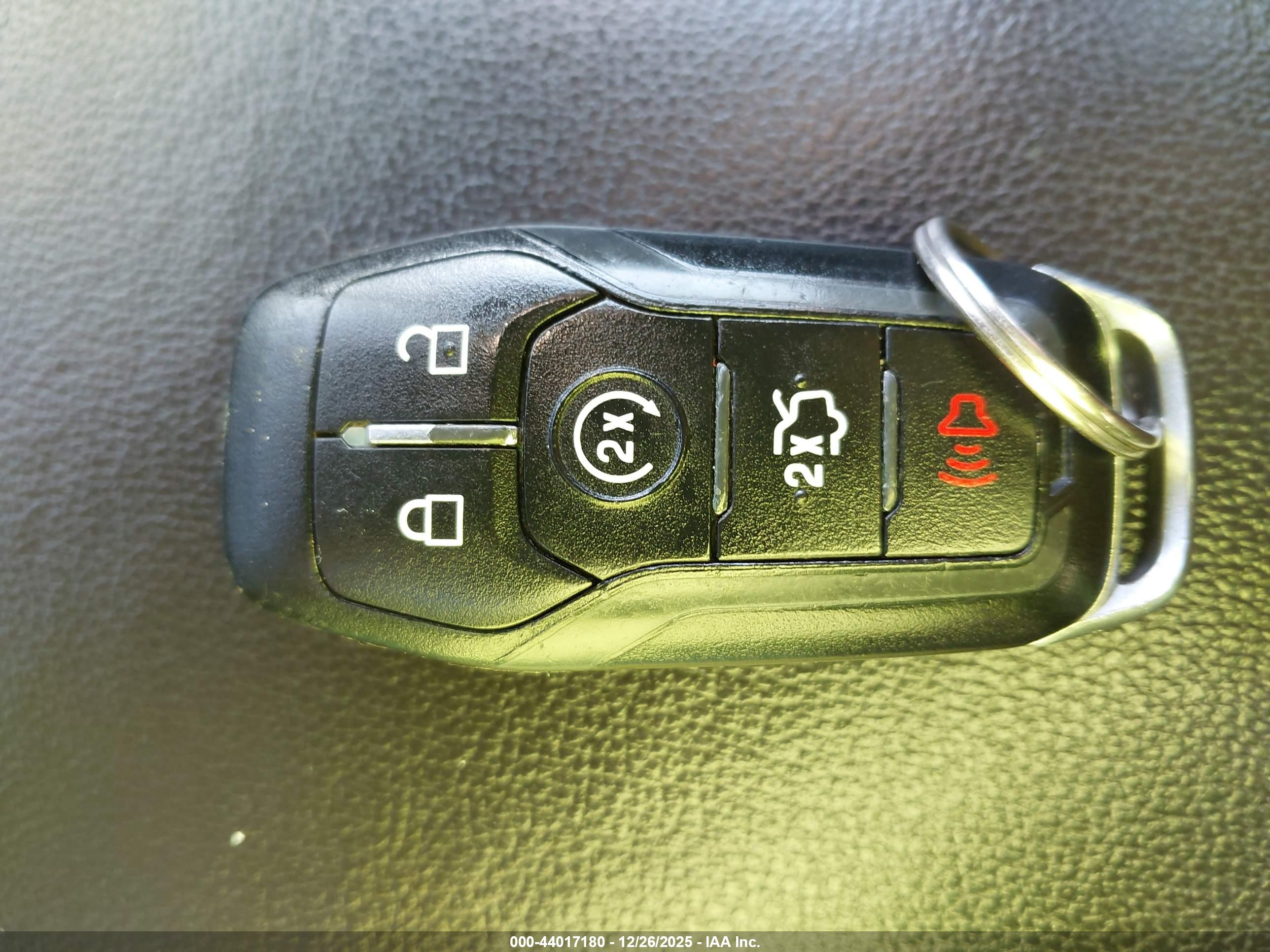 FORD FUSION image 11