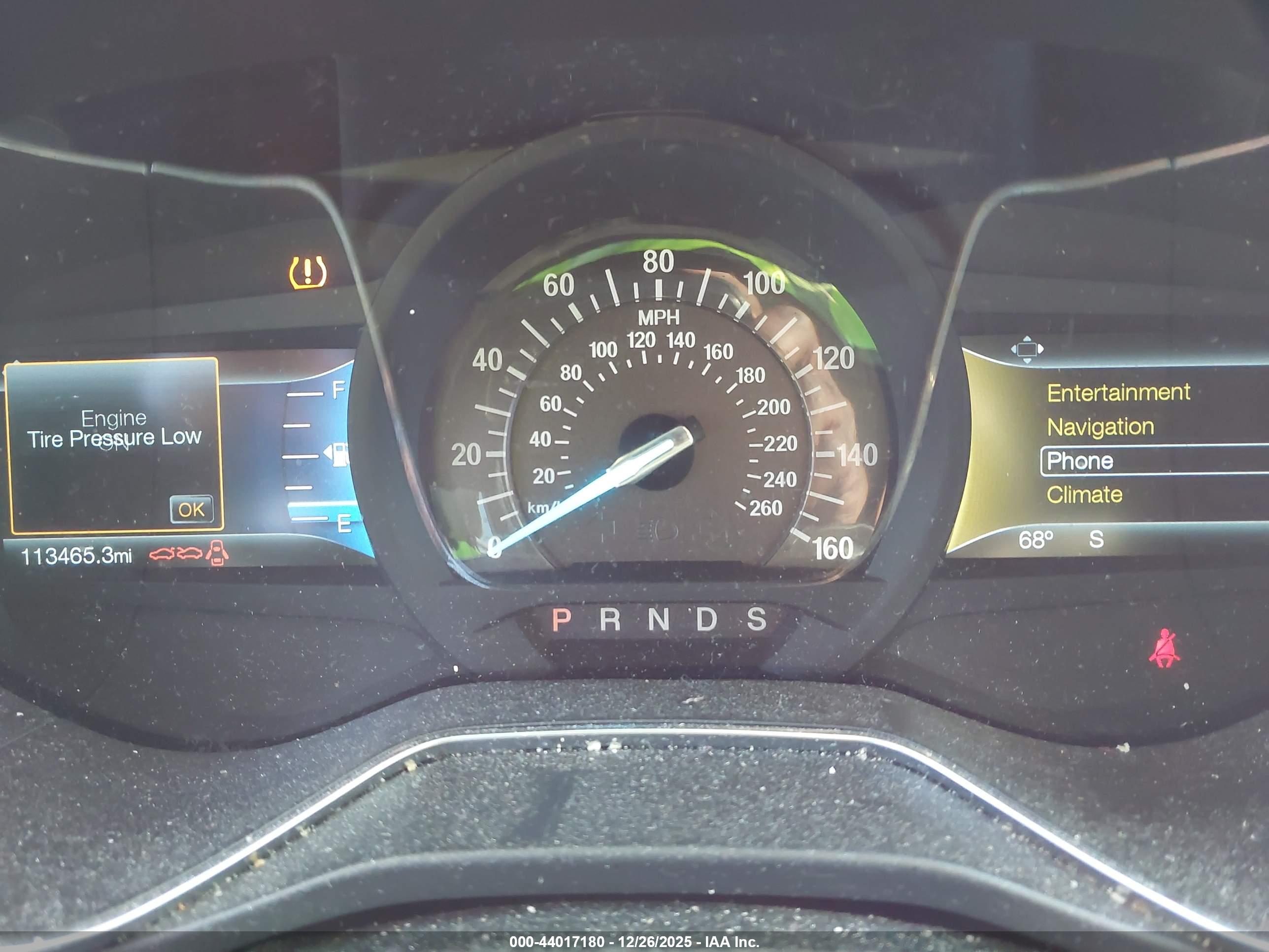 FORD FUSION image 7