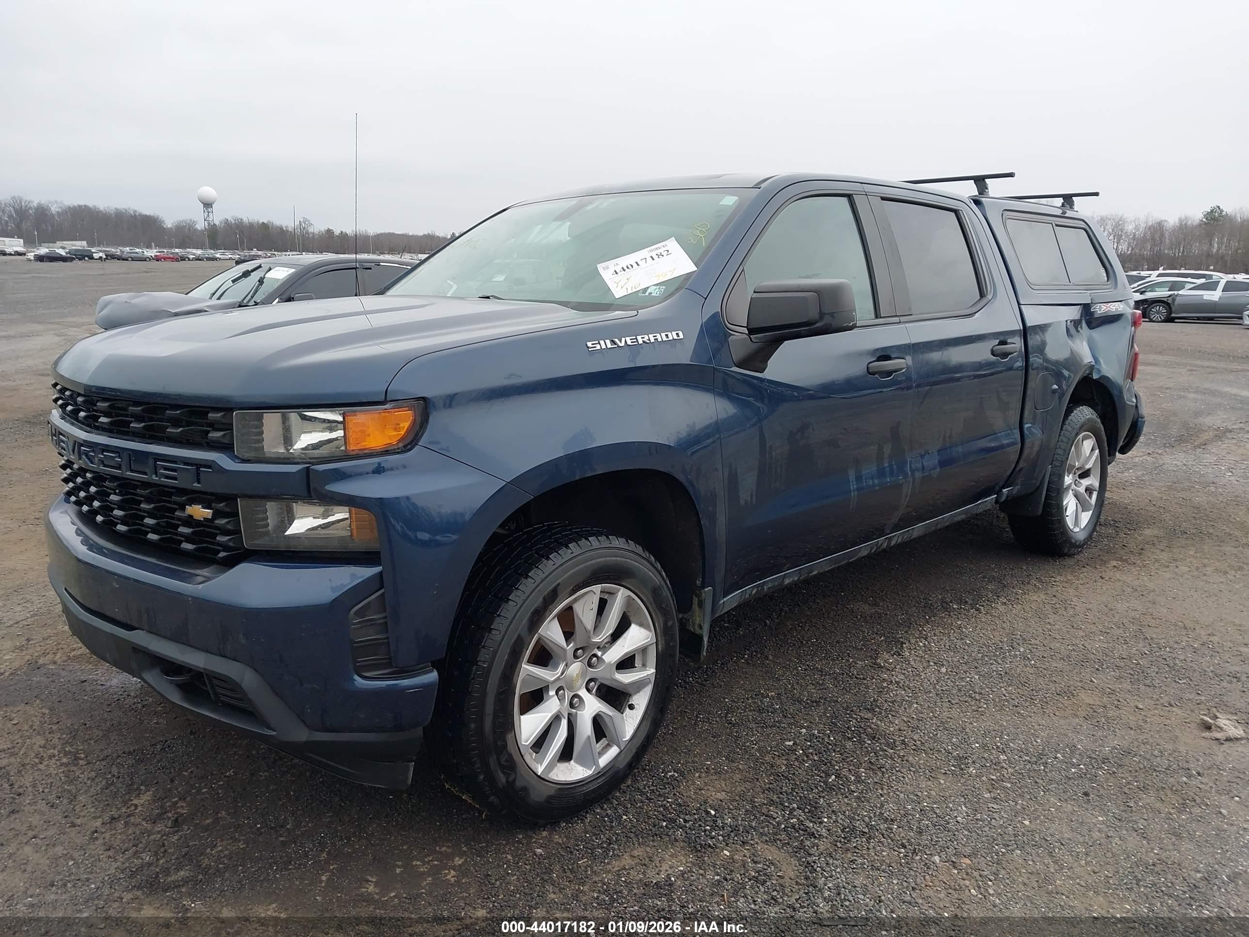 CHEVROLET SILVERADO image 2