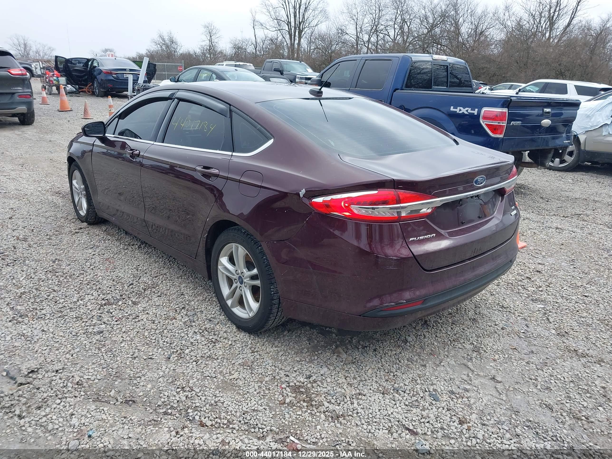 FORD FUSION image 3