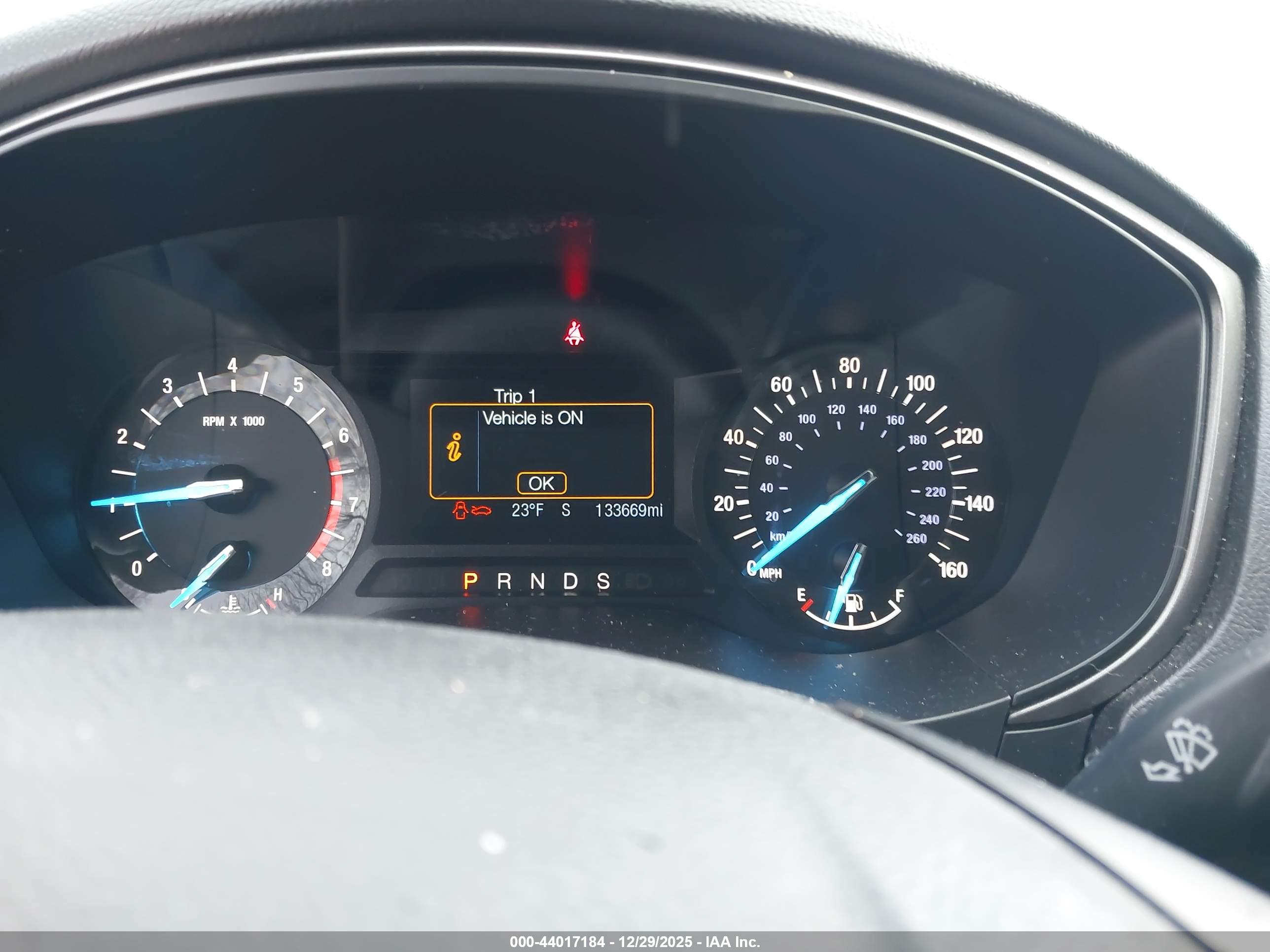FORD FUSION image 7
