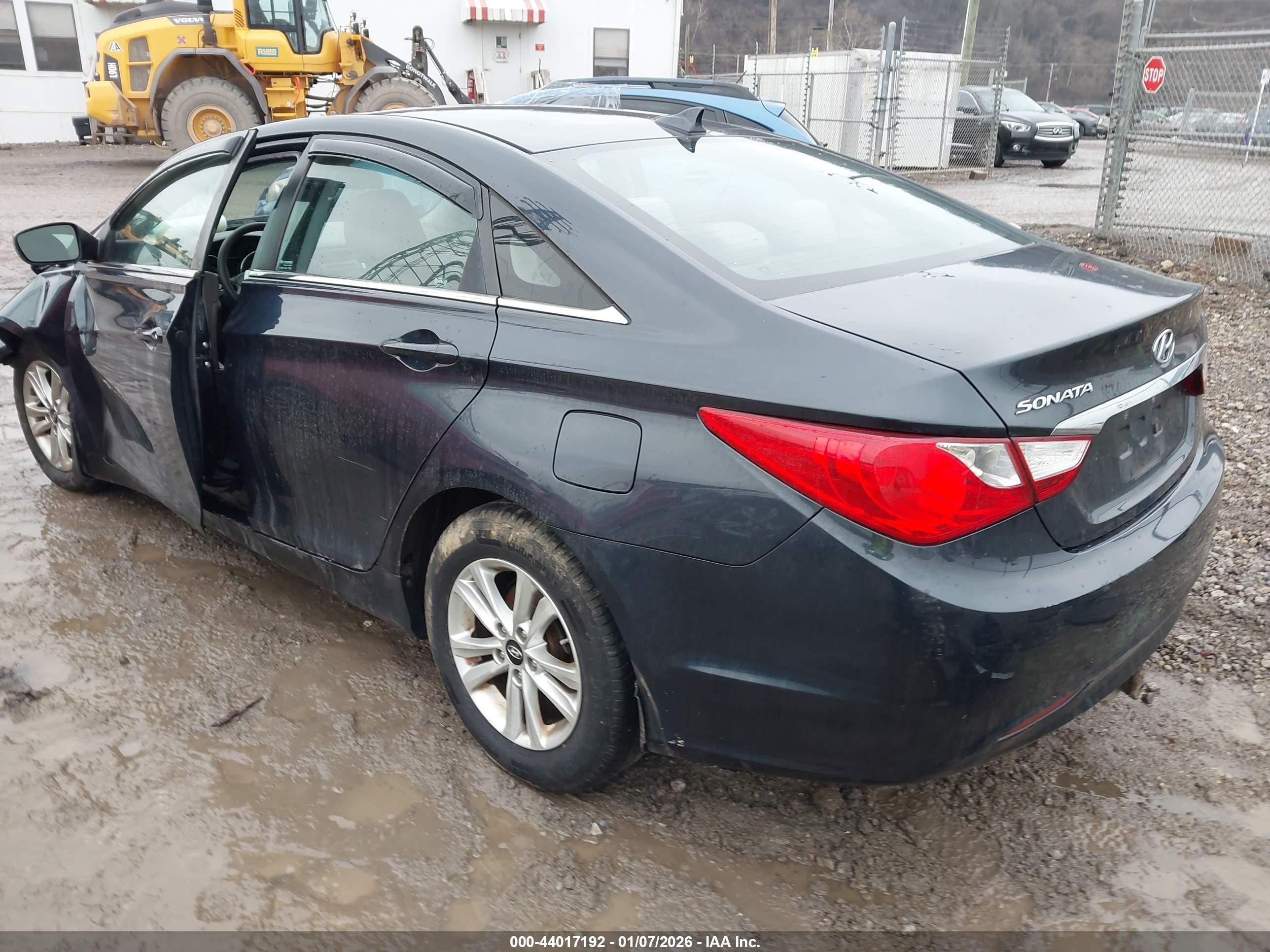 HYUNDAI SONATA image 3