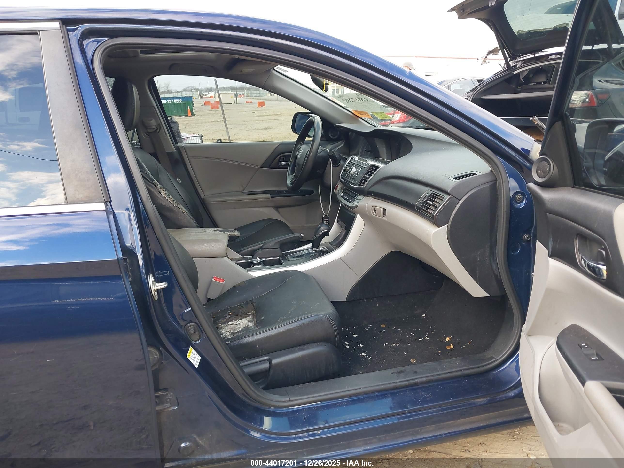 HONDA ACCORD image 5