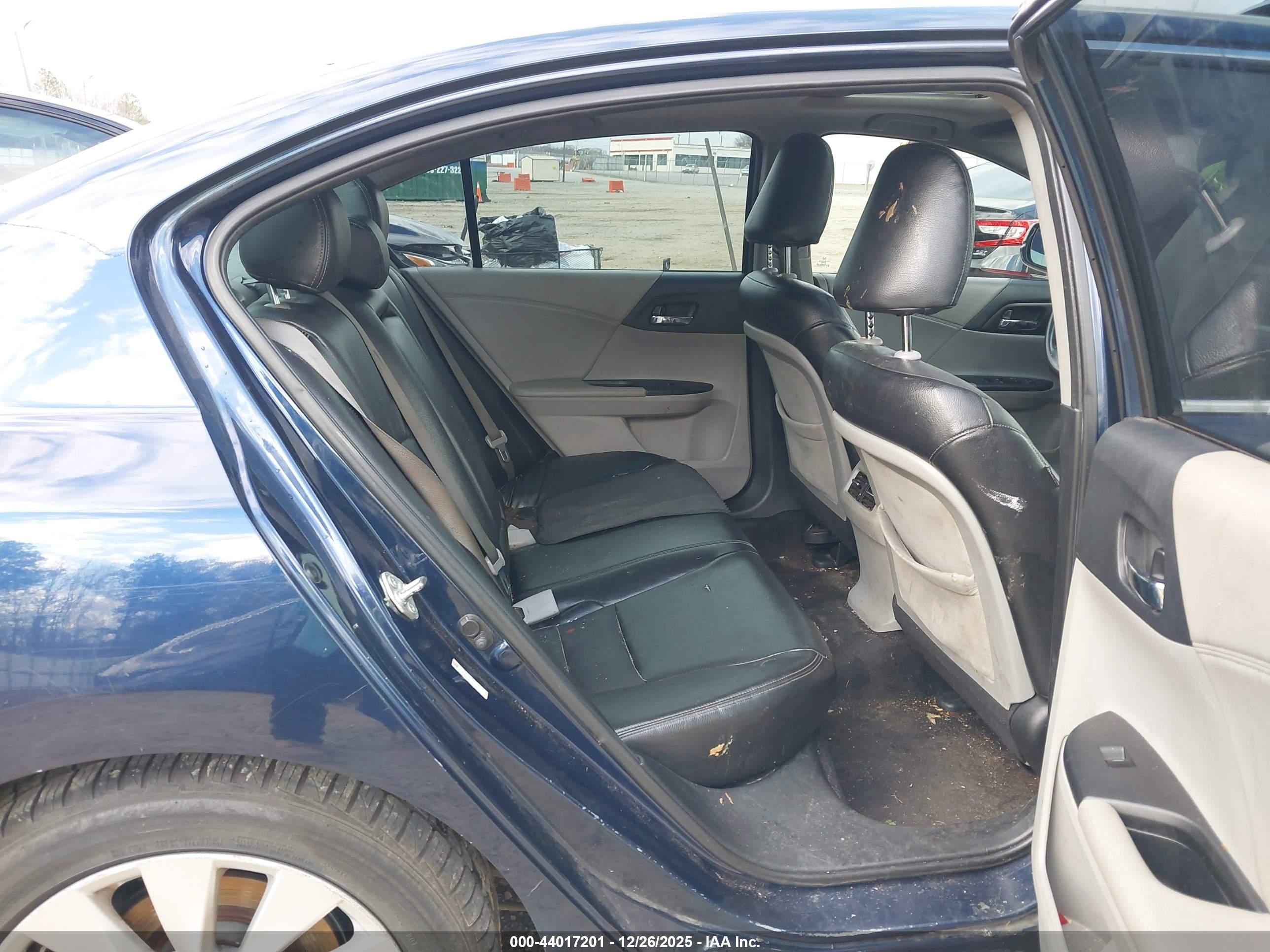 HONDA ACCORD image 8