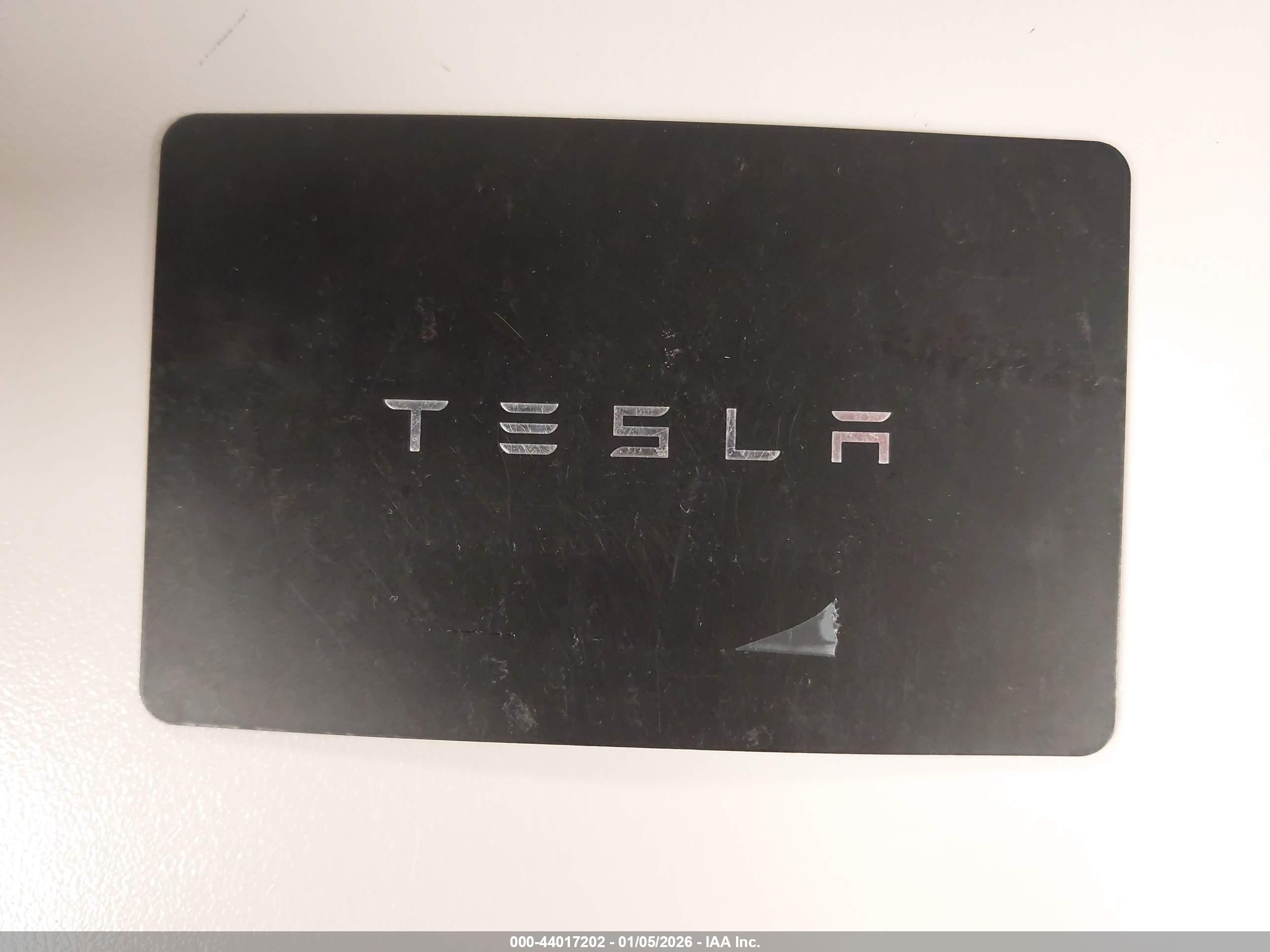 TESLA MODEL image 11