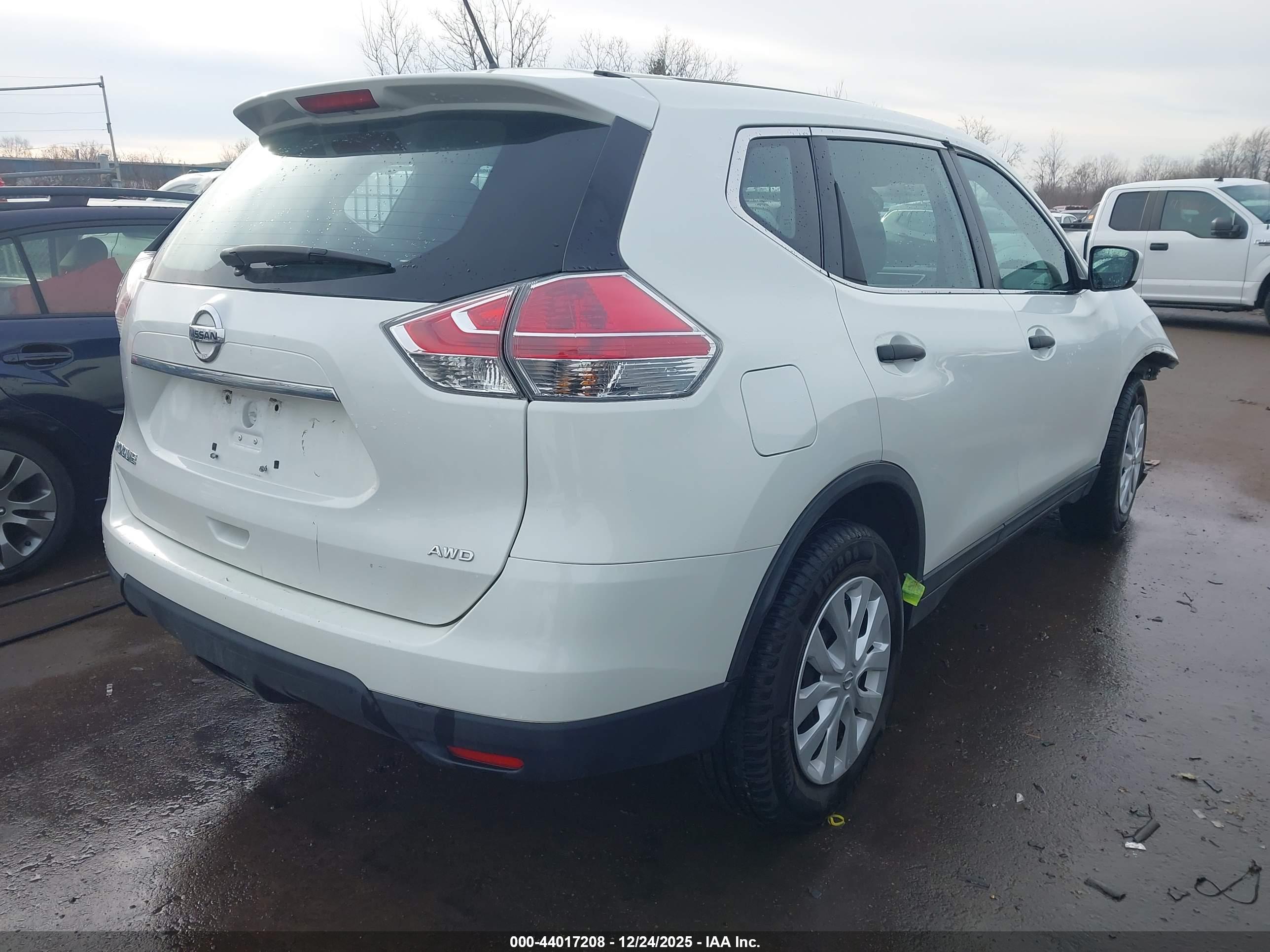 NISSAN ROGUE image 4