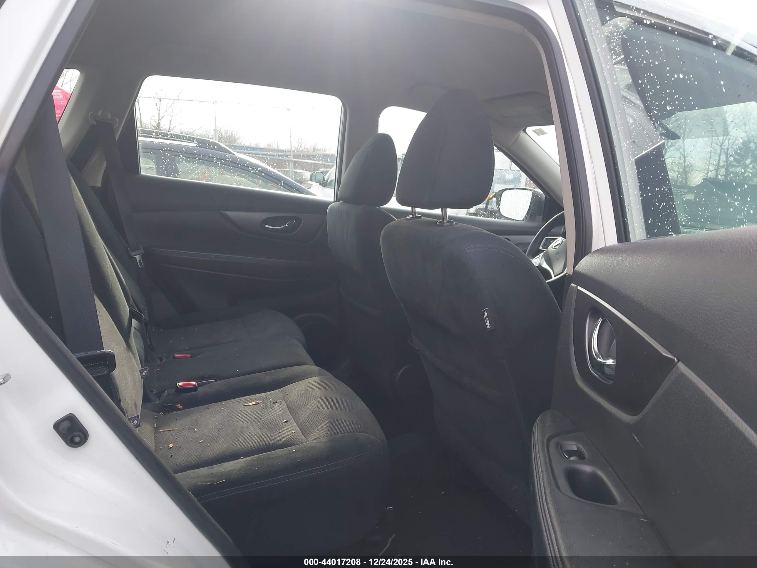 NISSAN ROGUE image 8
