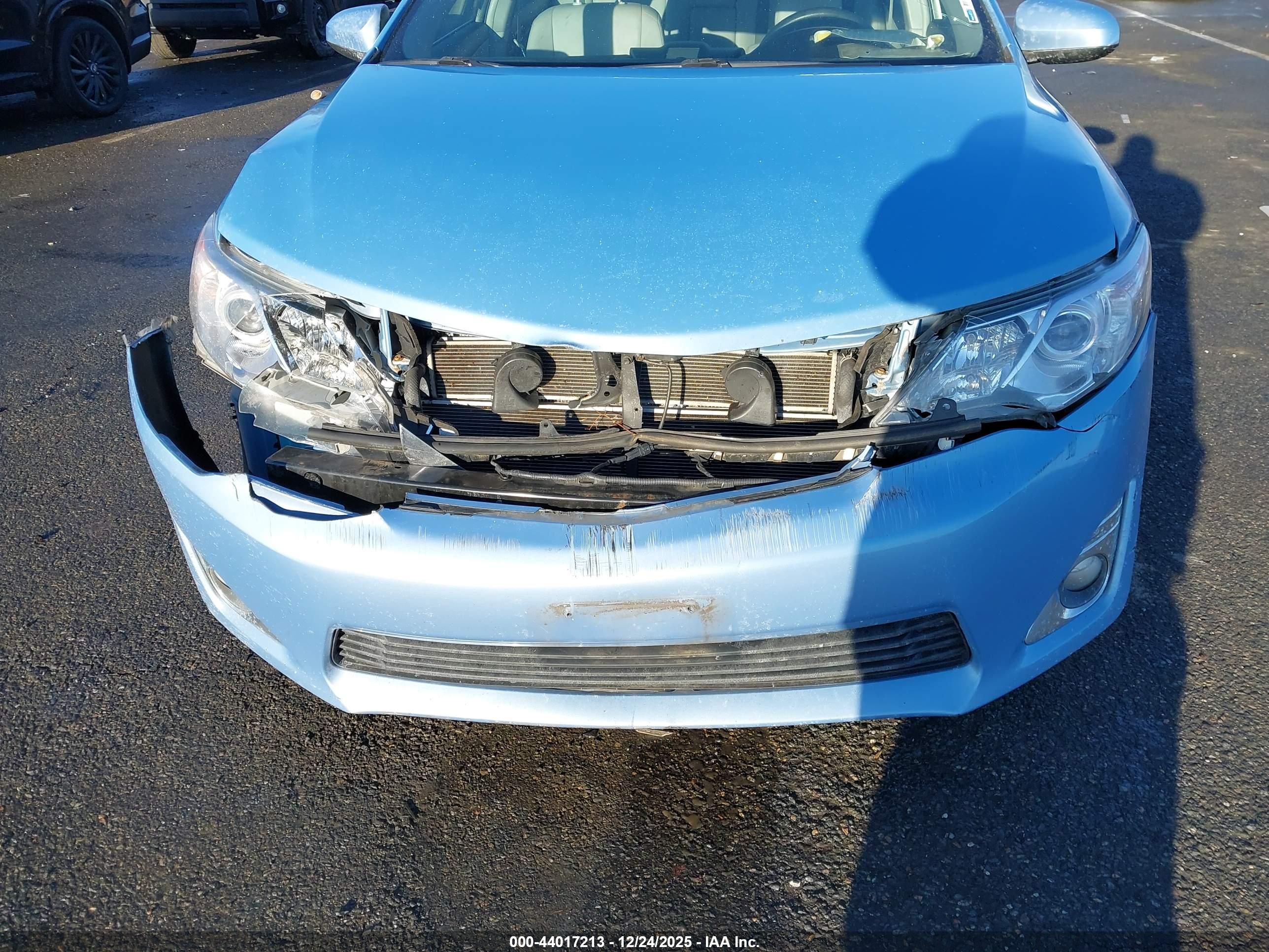 TOYOTA CAMRY image 6