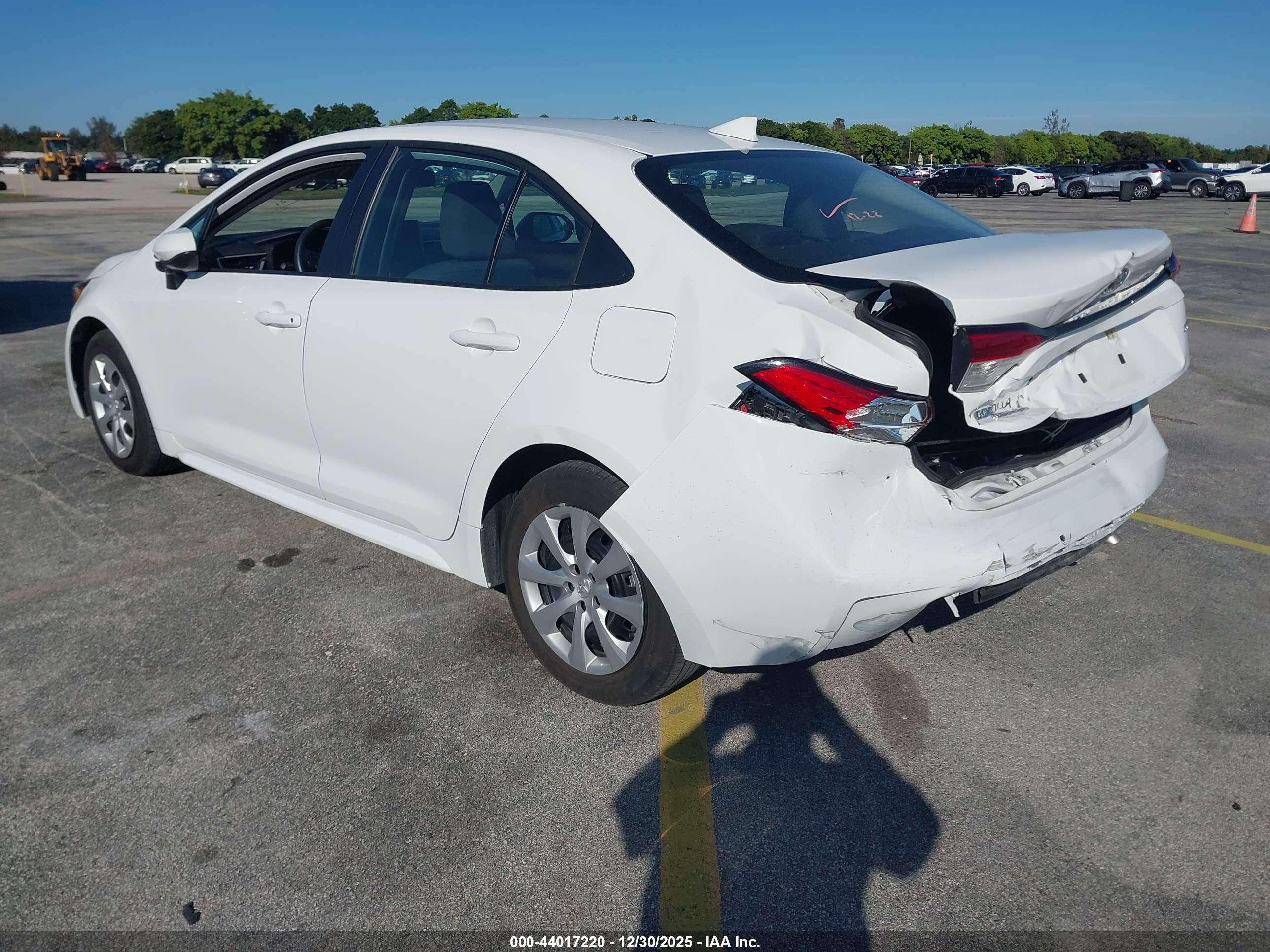TOYOTA COROLLA image 3